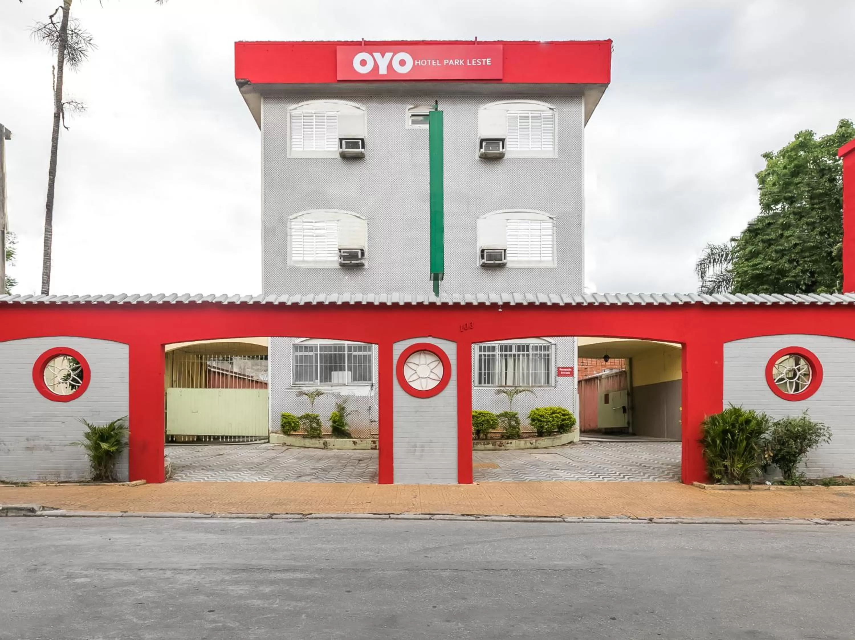 Property building in Hotel Park Leste, São Paulo