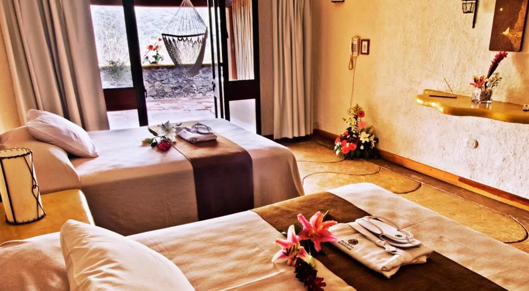 Standard with Two Double Beds in Hostal de la Luz - Spa Holistic Resort