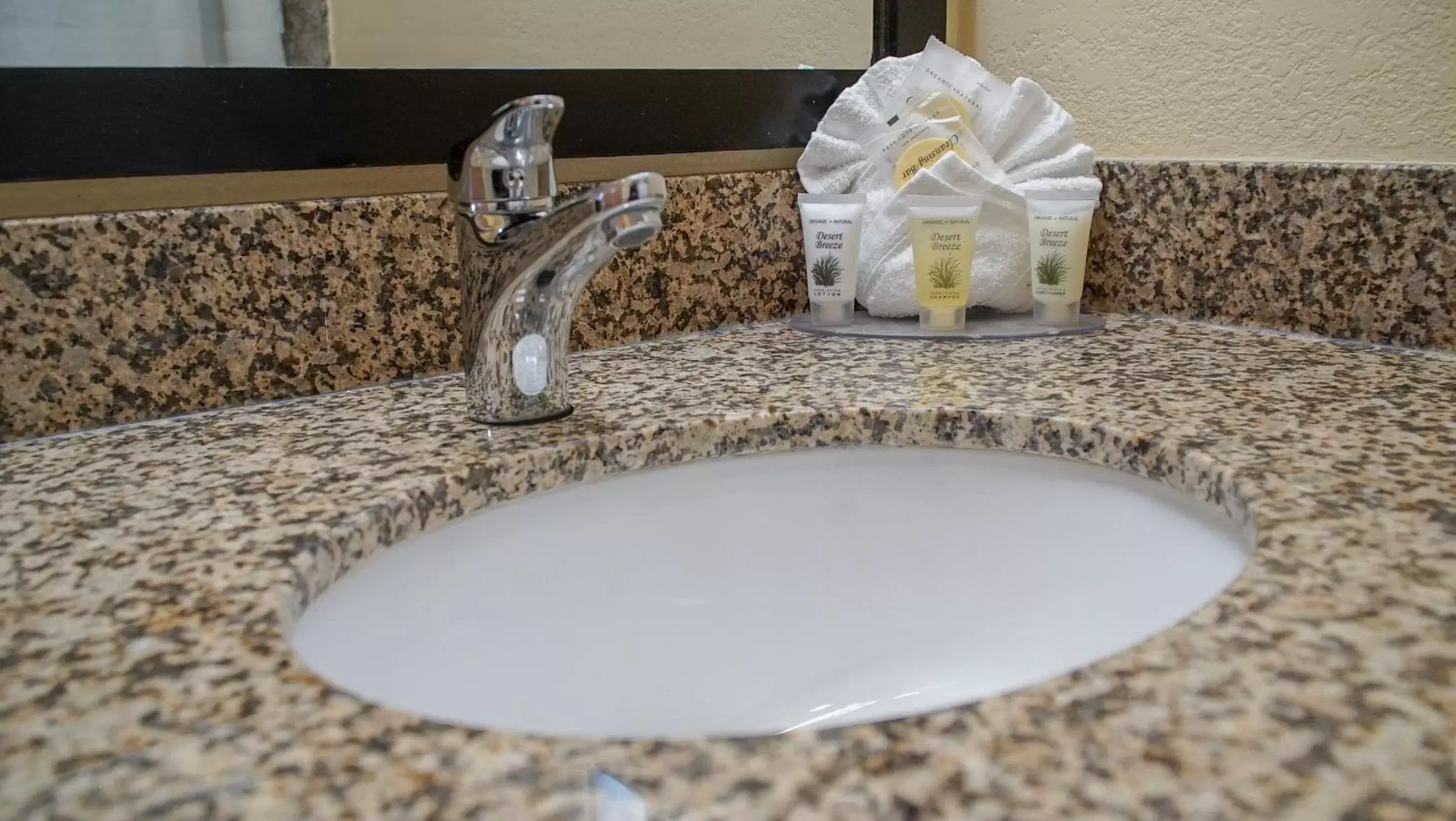 Bathroom in Silver Surf Motel