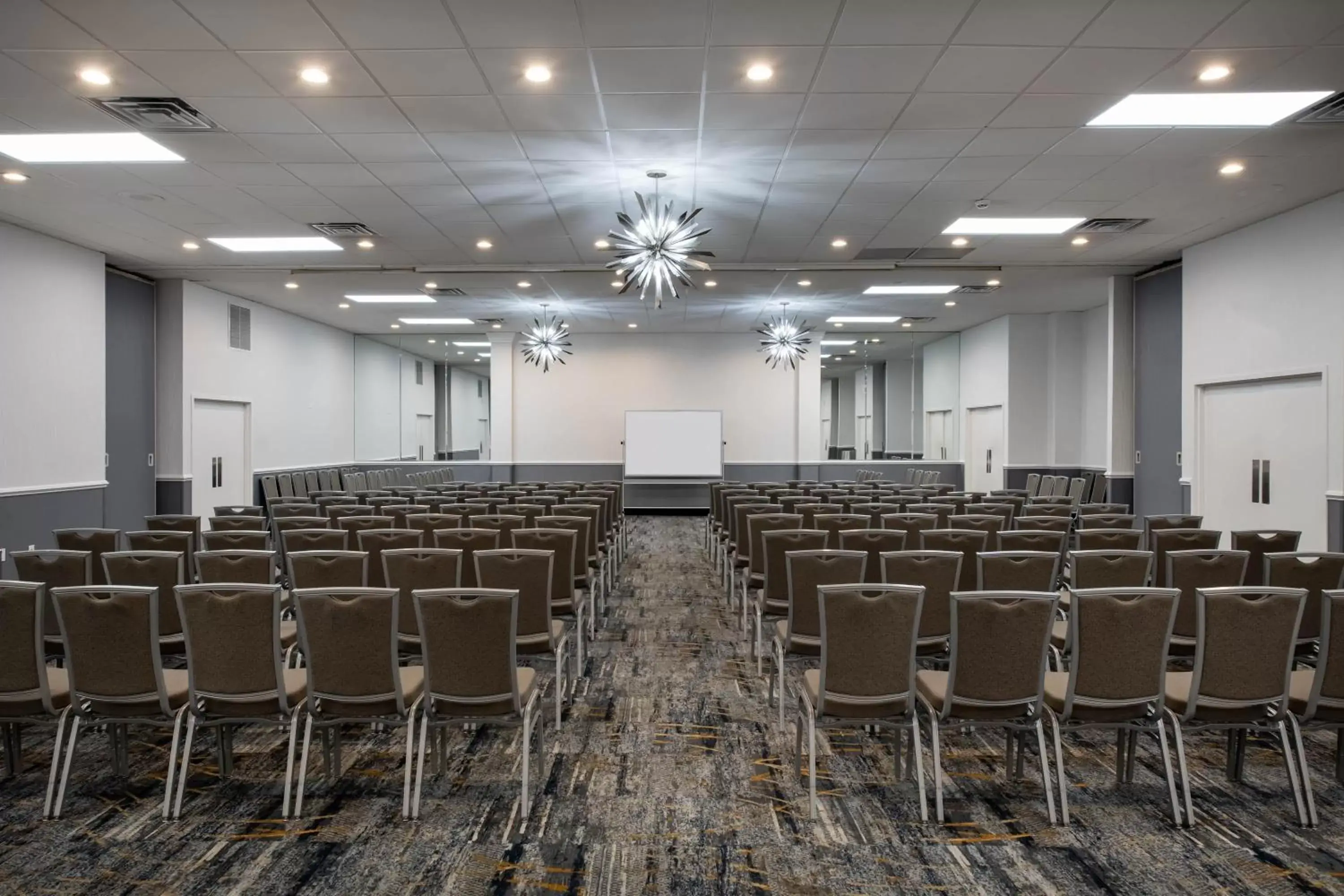 Meeting/conference room in Baymont by Wyndham White Plains - Elmsford