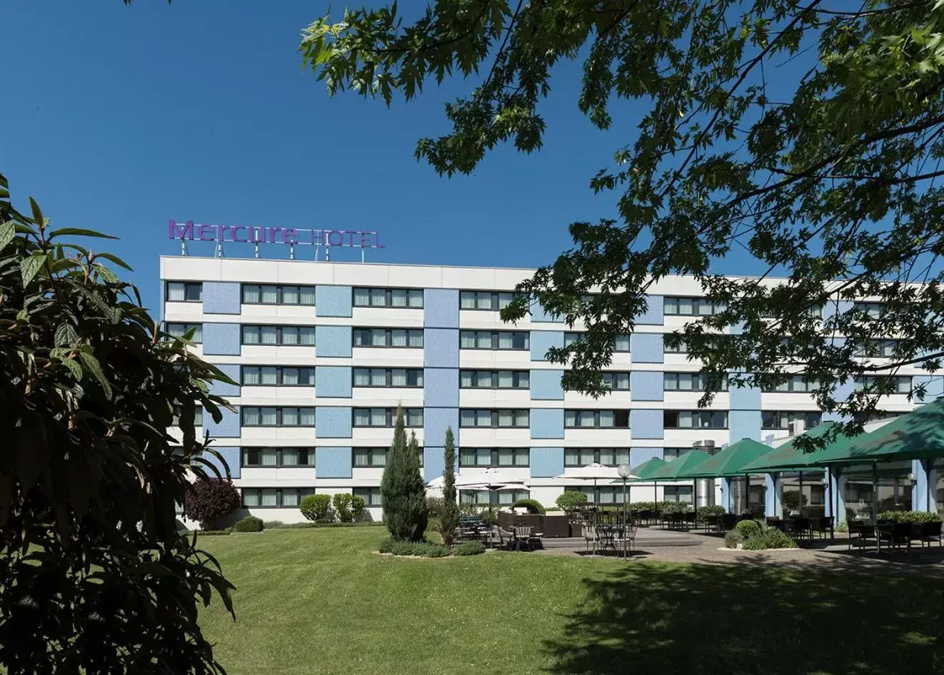 Facade/entrance, Property Building in Mercure Hotel Mannheim am Friedensplatz