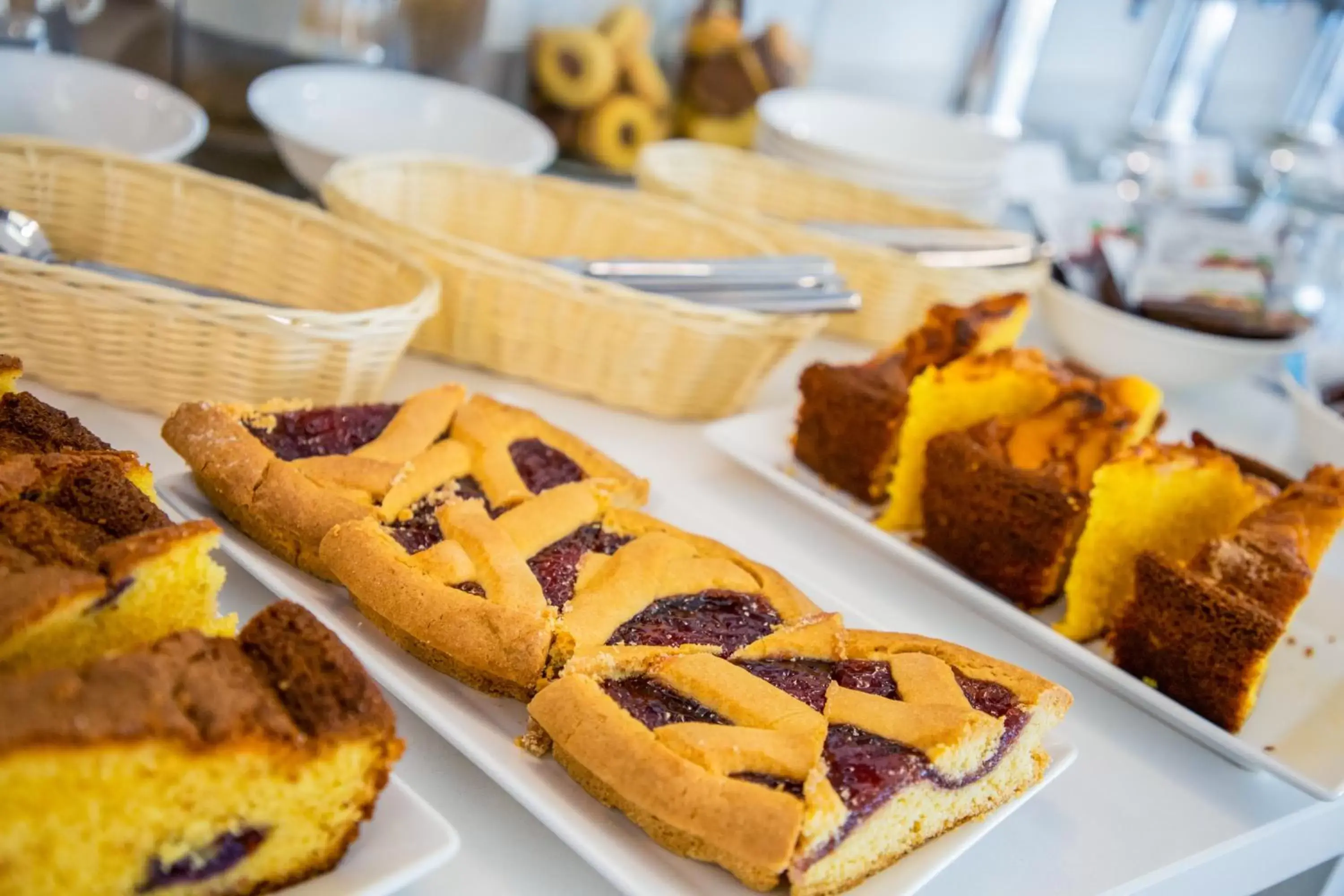 Continental breakfast, Food in Hotel Gabbiano