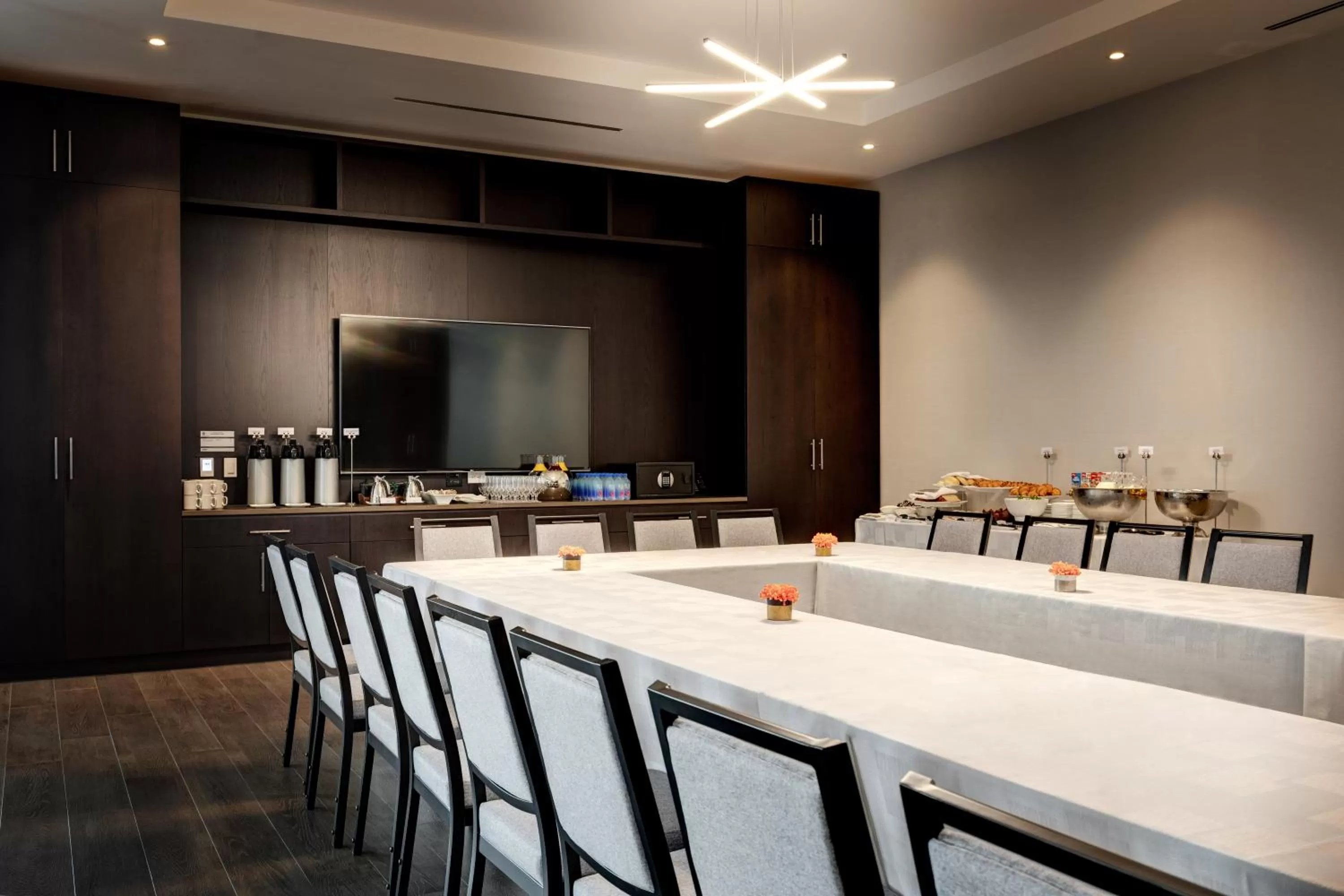 Banquet/Function facilities in Hotel X Toronto, a Destination by Hyatt Hotel