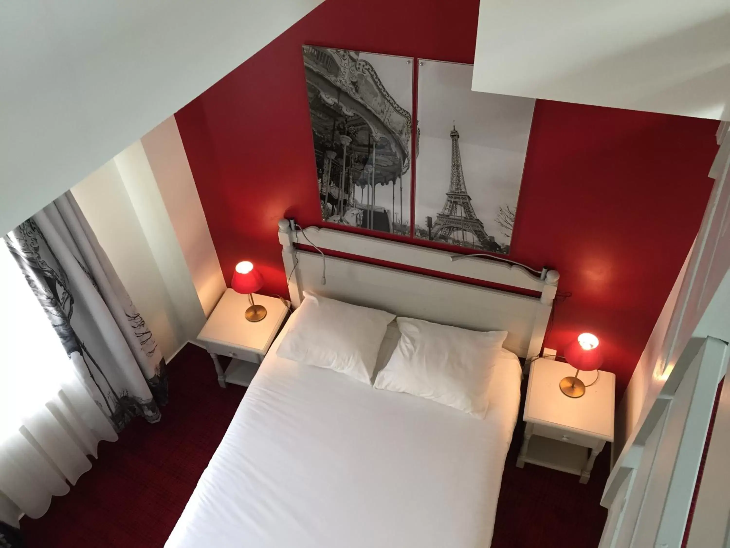 Photo of the whole room, Bed in Hotel Le Cardinal Rueil Centre