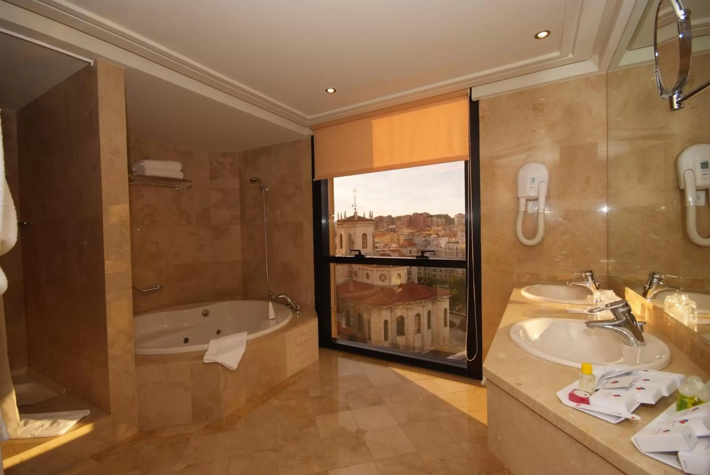 Bathroom in Hotel Bahía