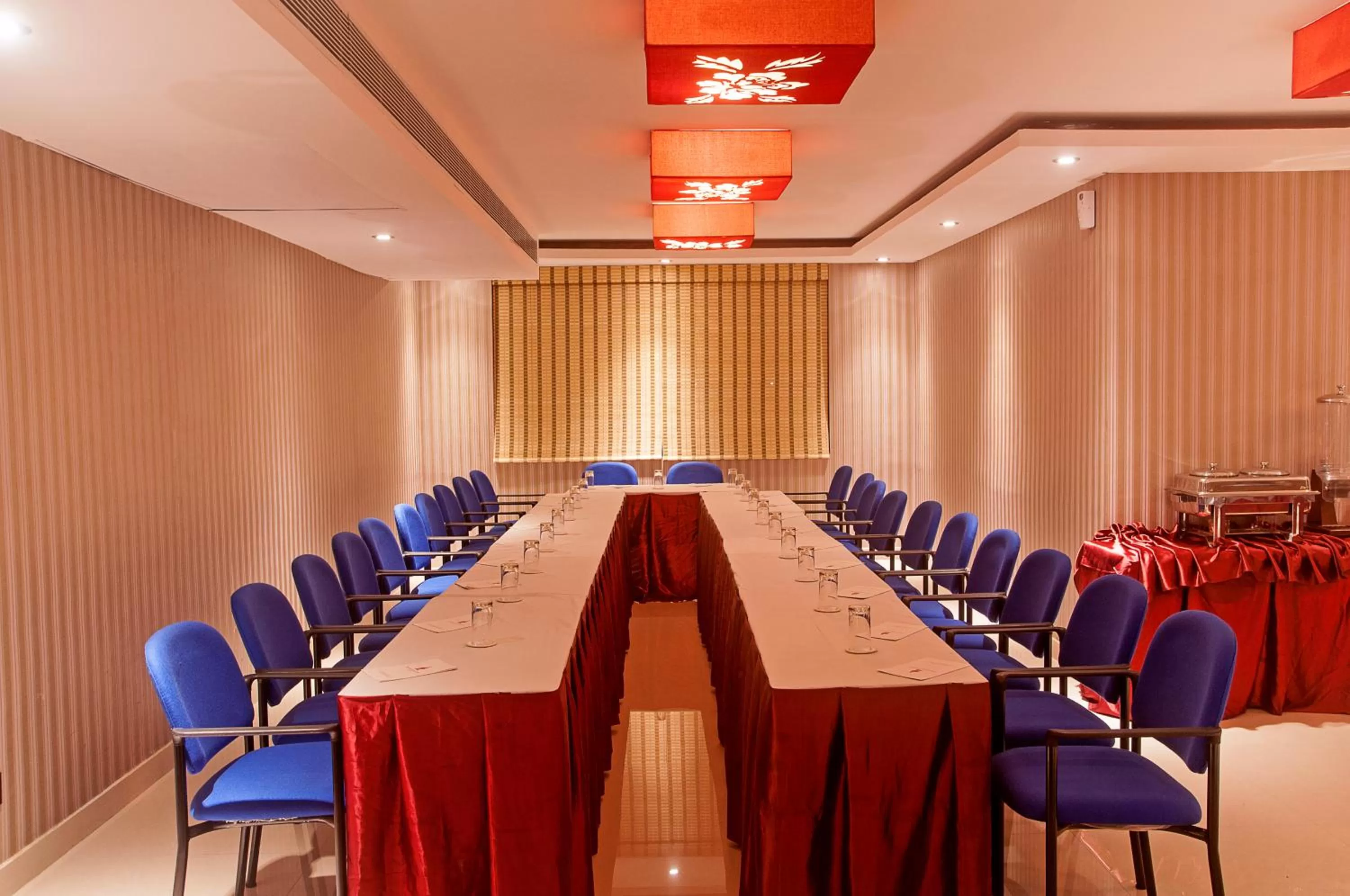 Business facilities in Park Avenue Hotel Nungambakkam