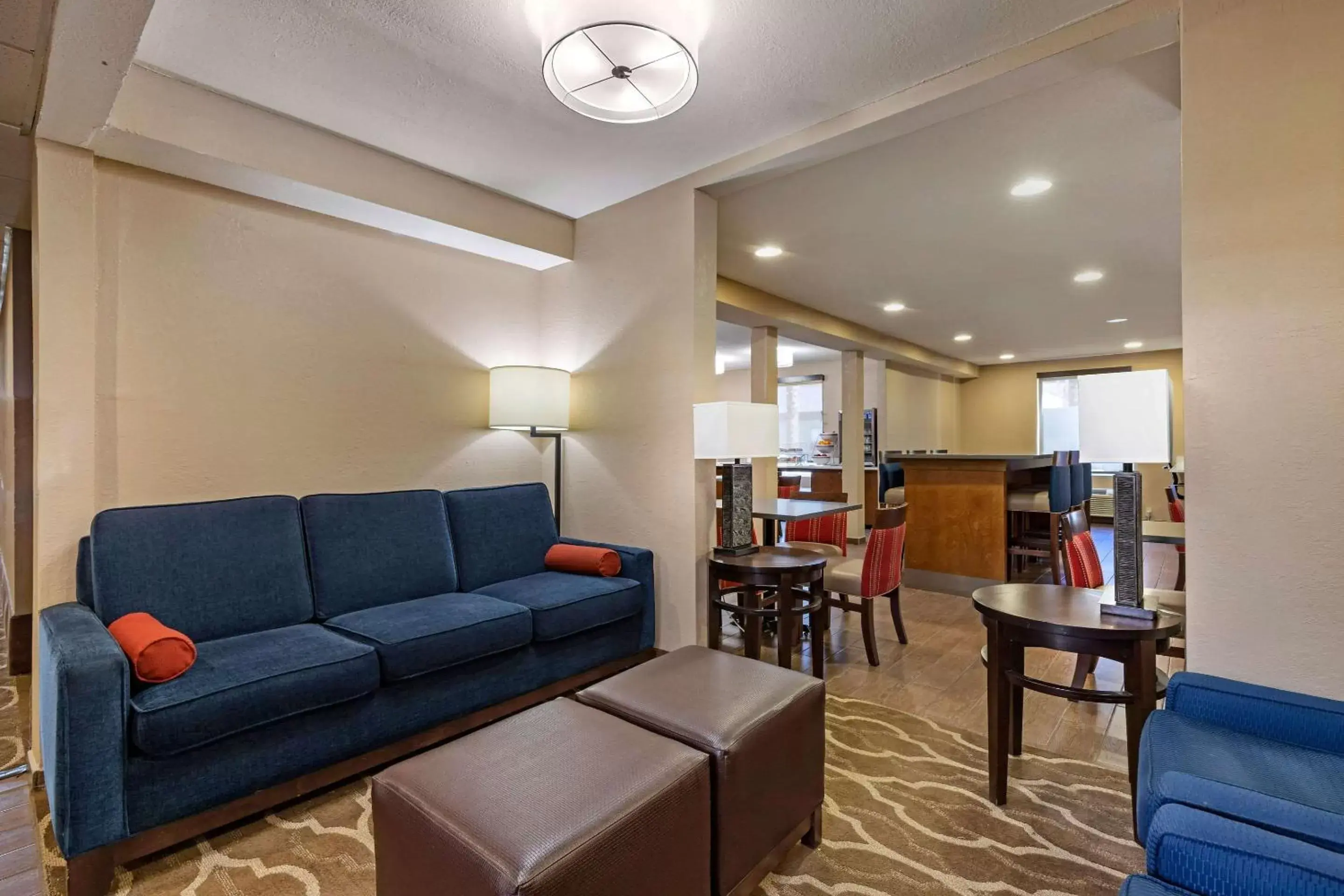 Lobby or reception, Seating Area in Comfort Inn N Myrtle Beach Barefoot Landing