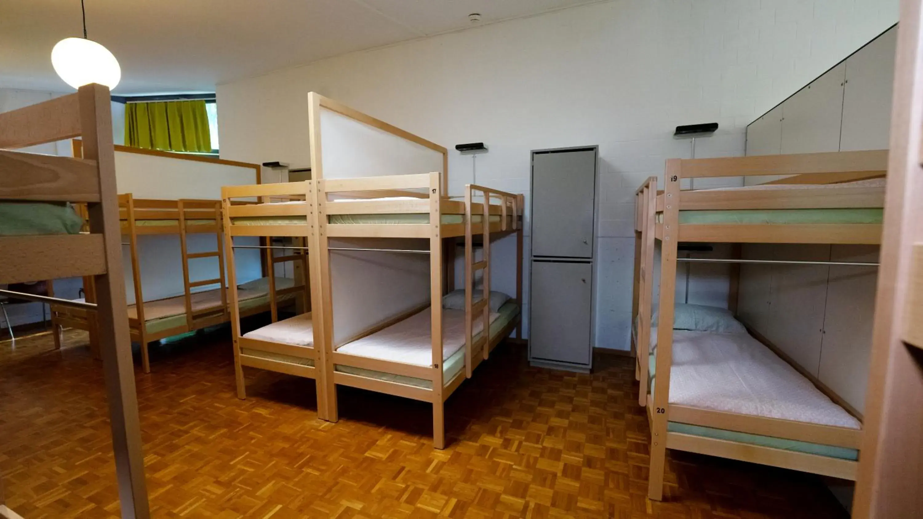 Photo of the whole room, Bunk Bed in Luzern Youth Hostel