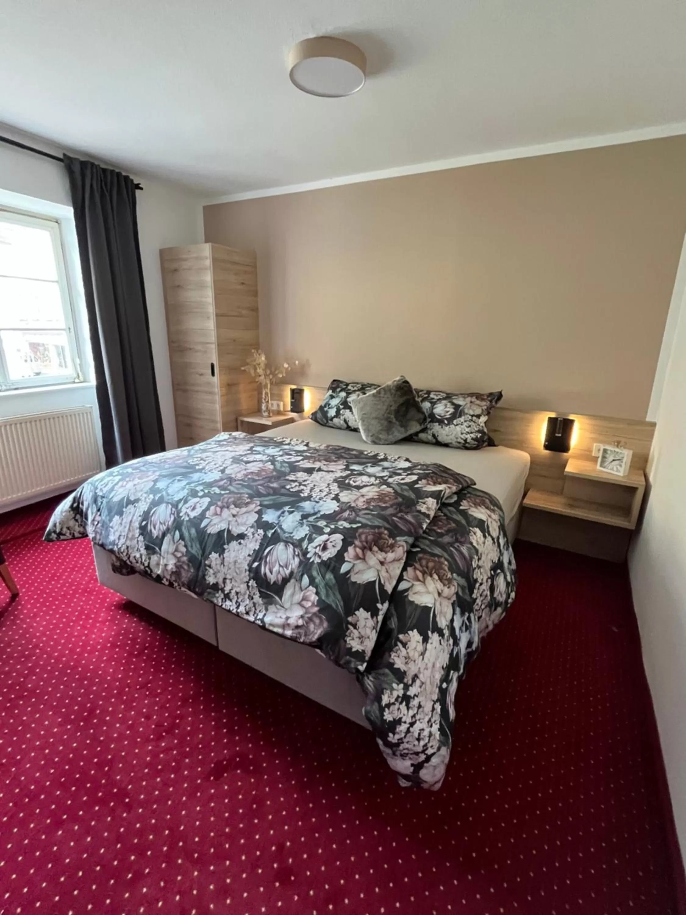 Bed in Hotel zur Post