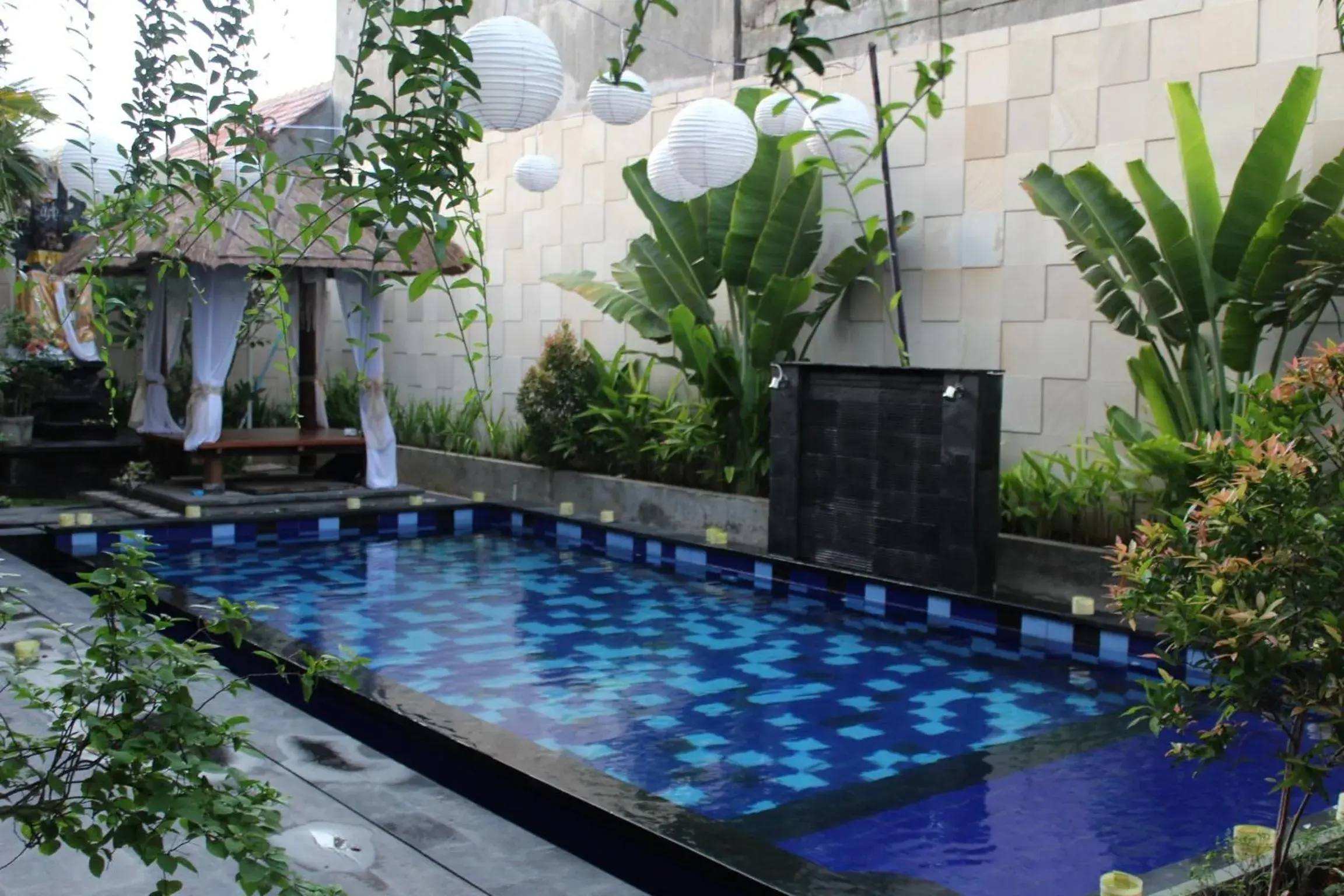 Swimming Pool in Mansu Hotel and Spa Legian