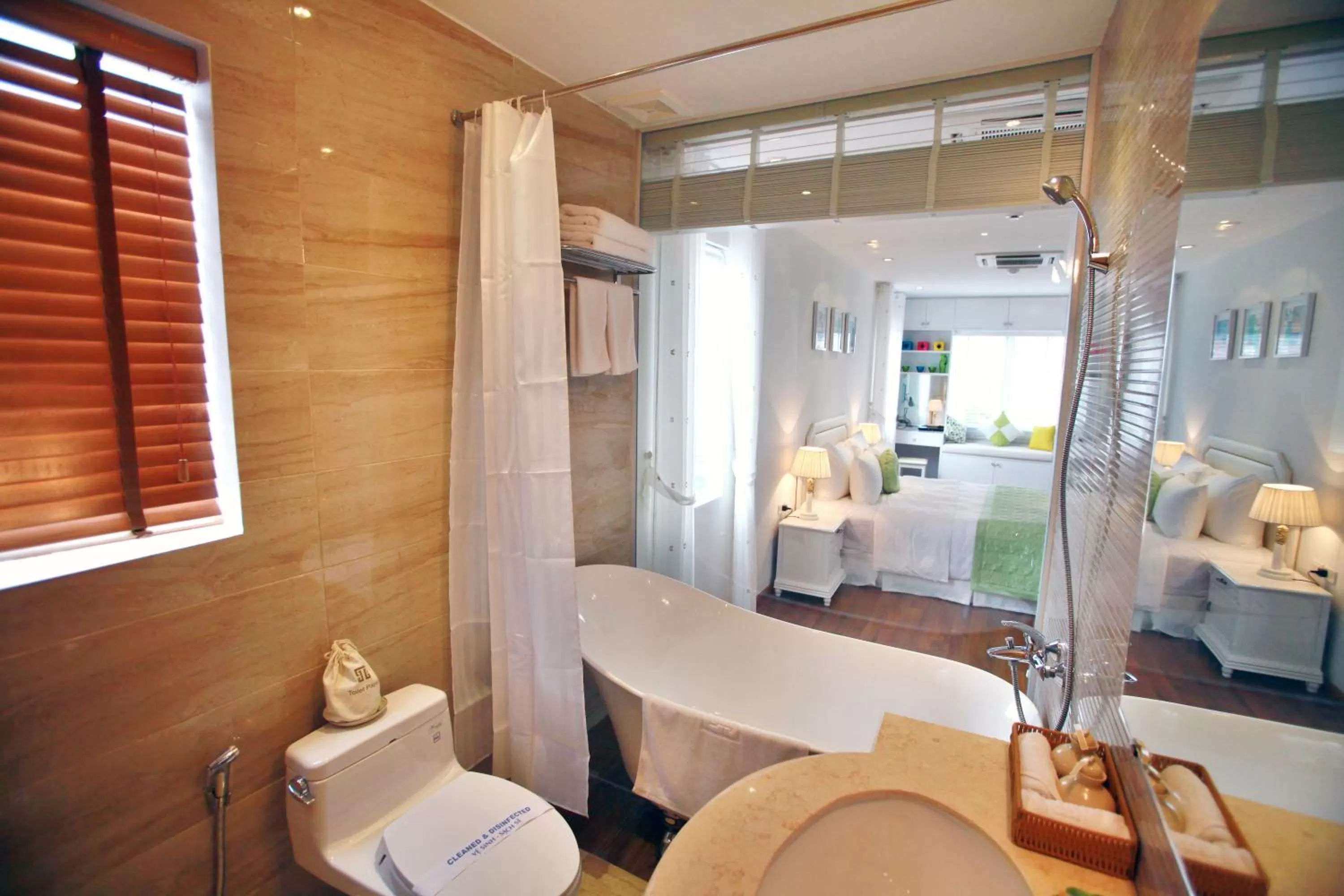 Bathroom in Mercury Central Hotel Hanoi