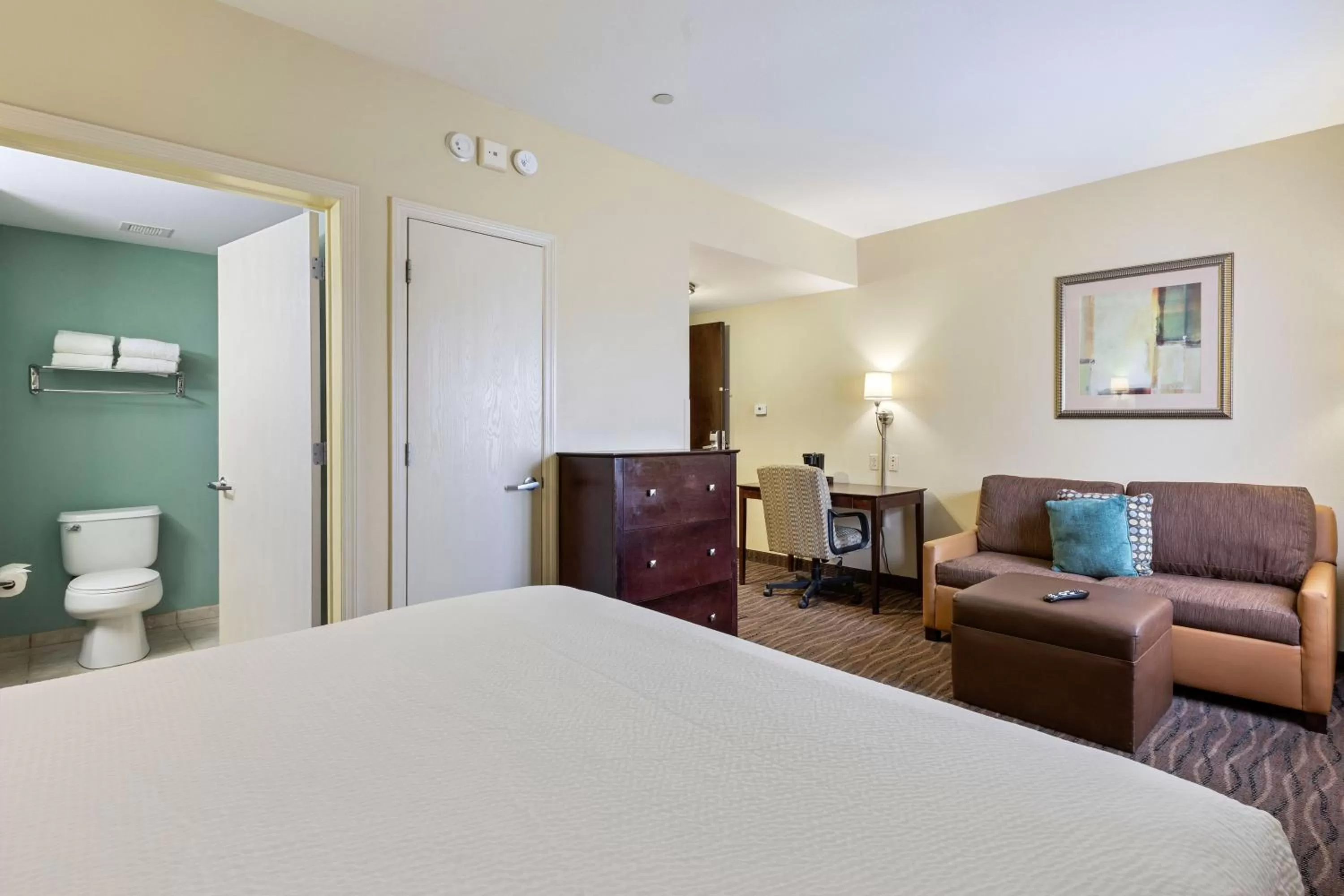 Bed in Extended Stay America Premier Suites - Lakeland - I-4