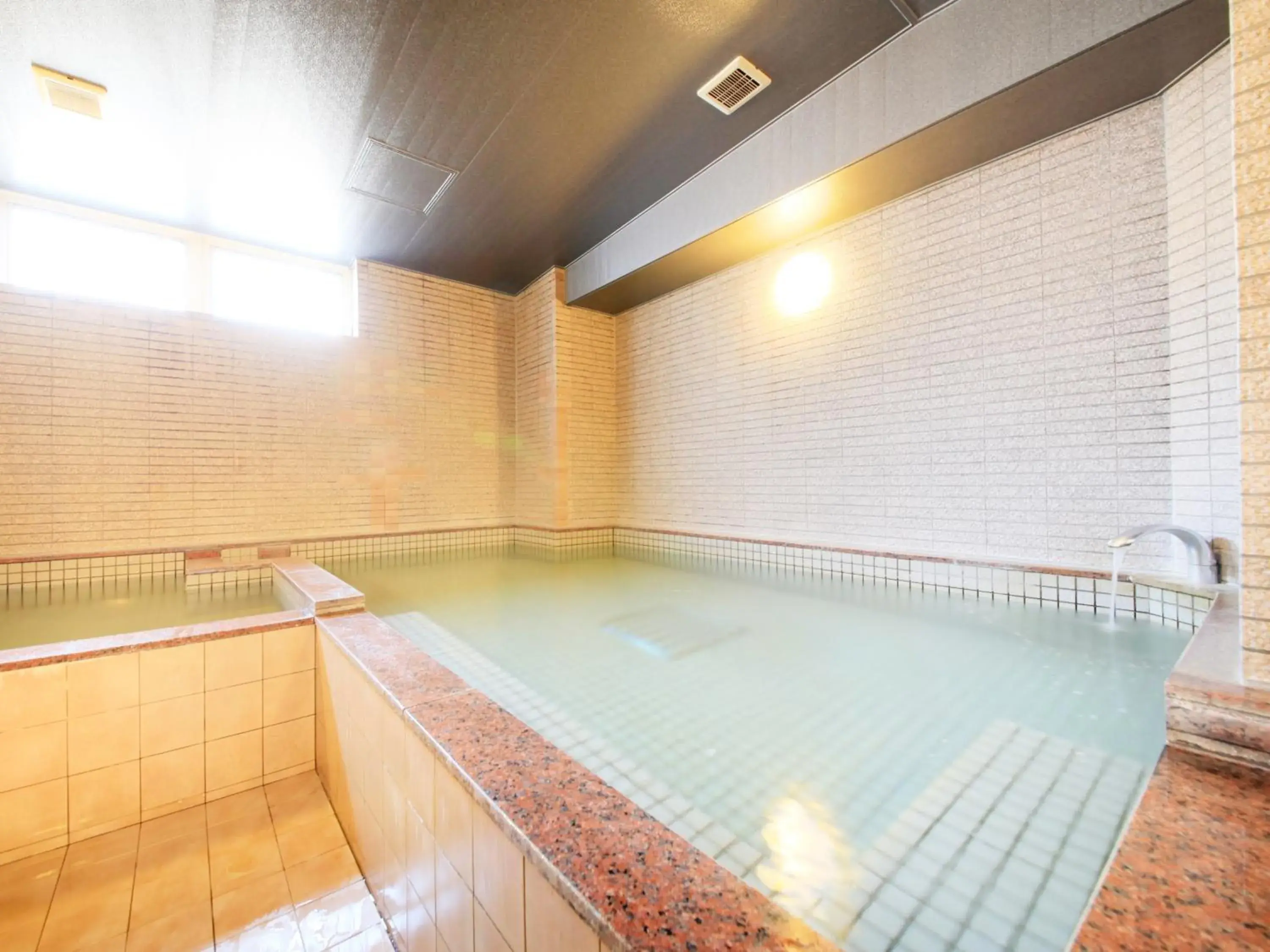 Public Bath, Swimming Pool in Hotel Premium Green Sovereign