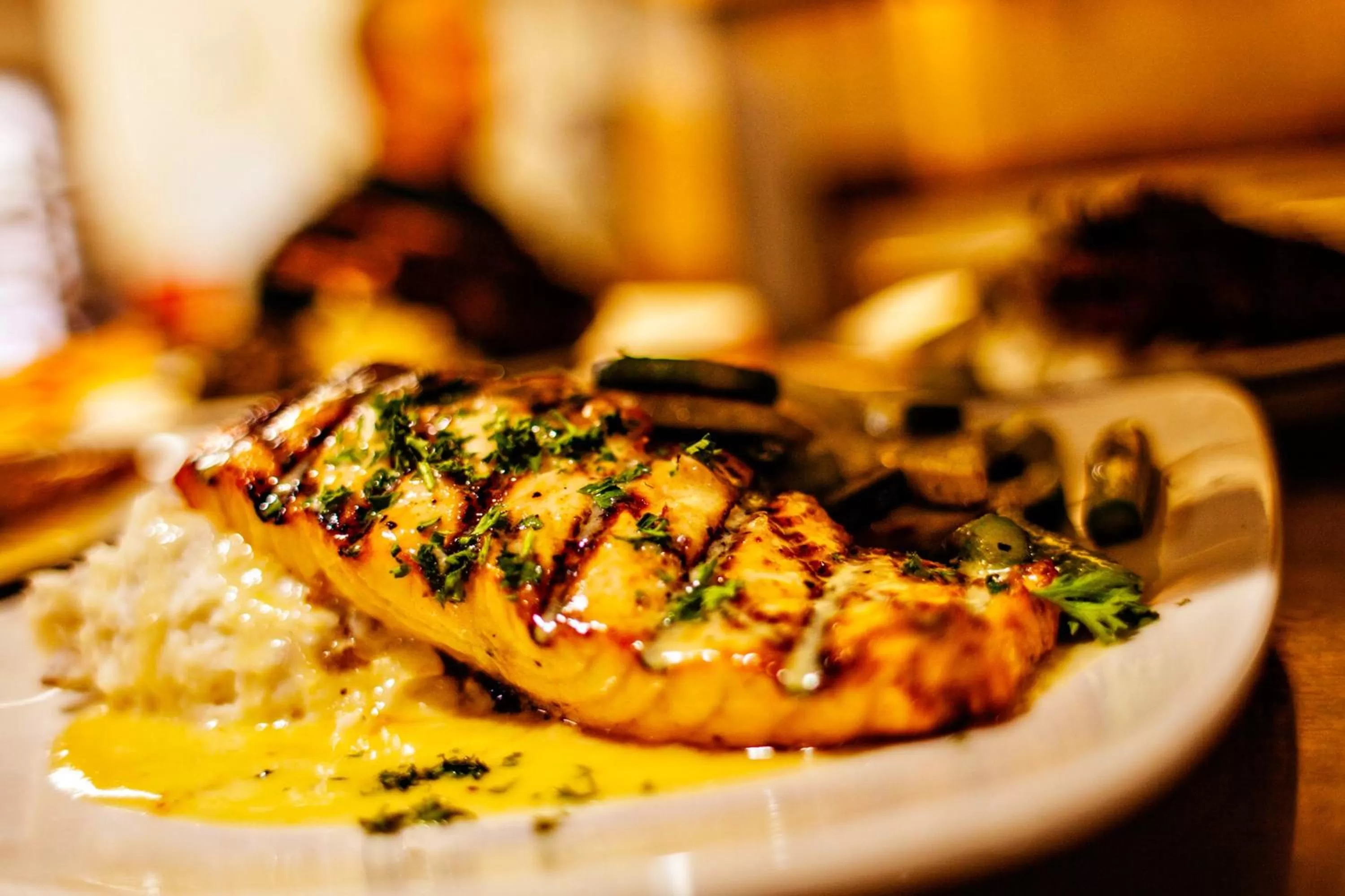 Restaurant/places to eat in Holiday Inn - Salem by IHG