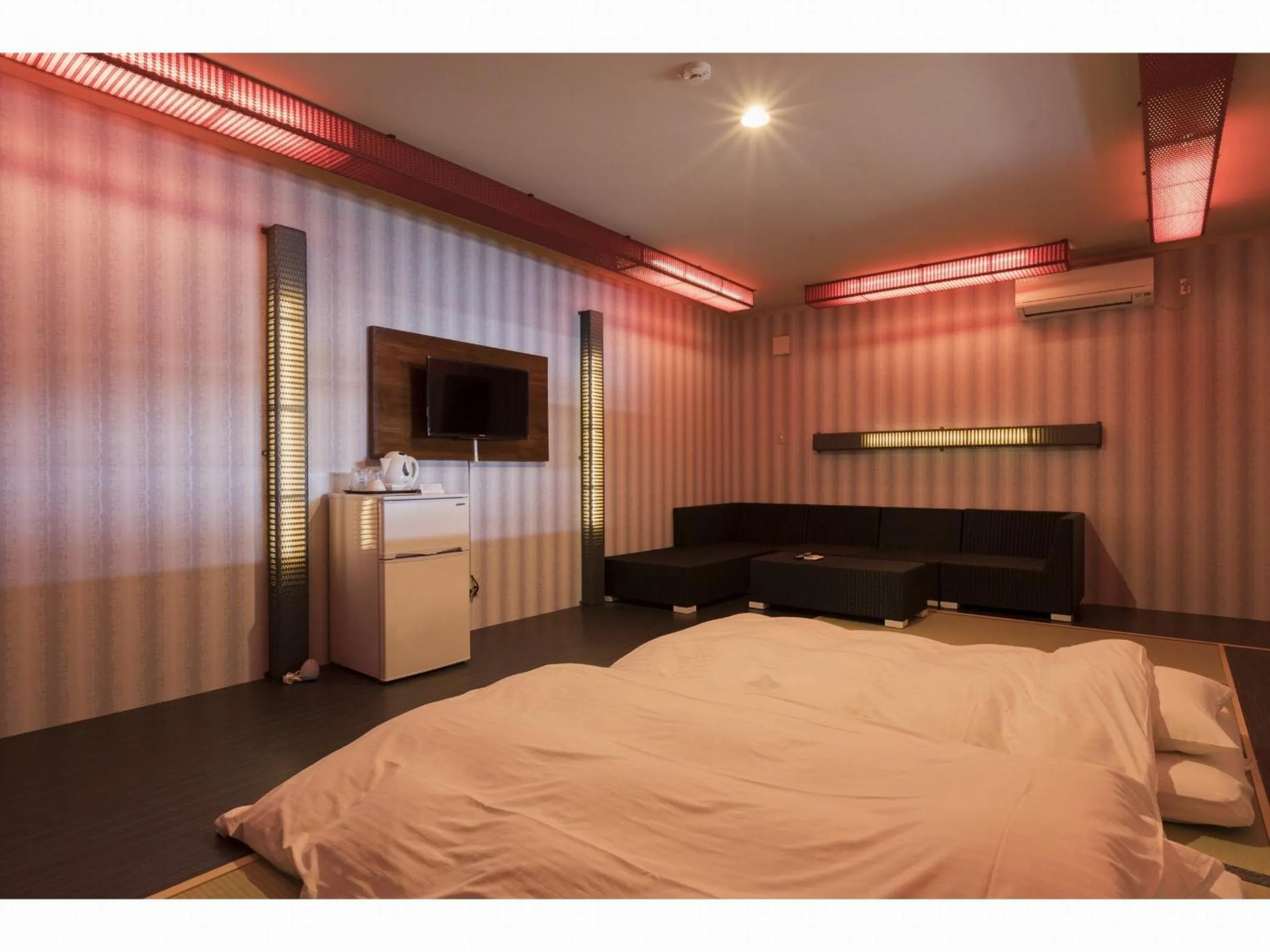 Photo of the whole room, Bed in XYZ Private Spa and Seaside Resort