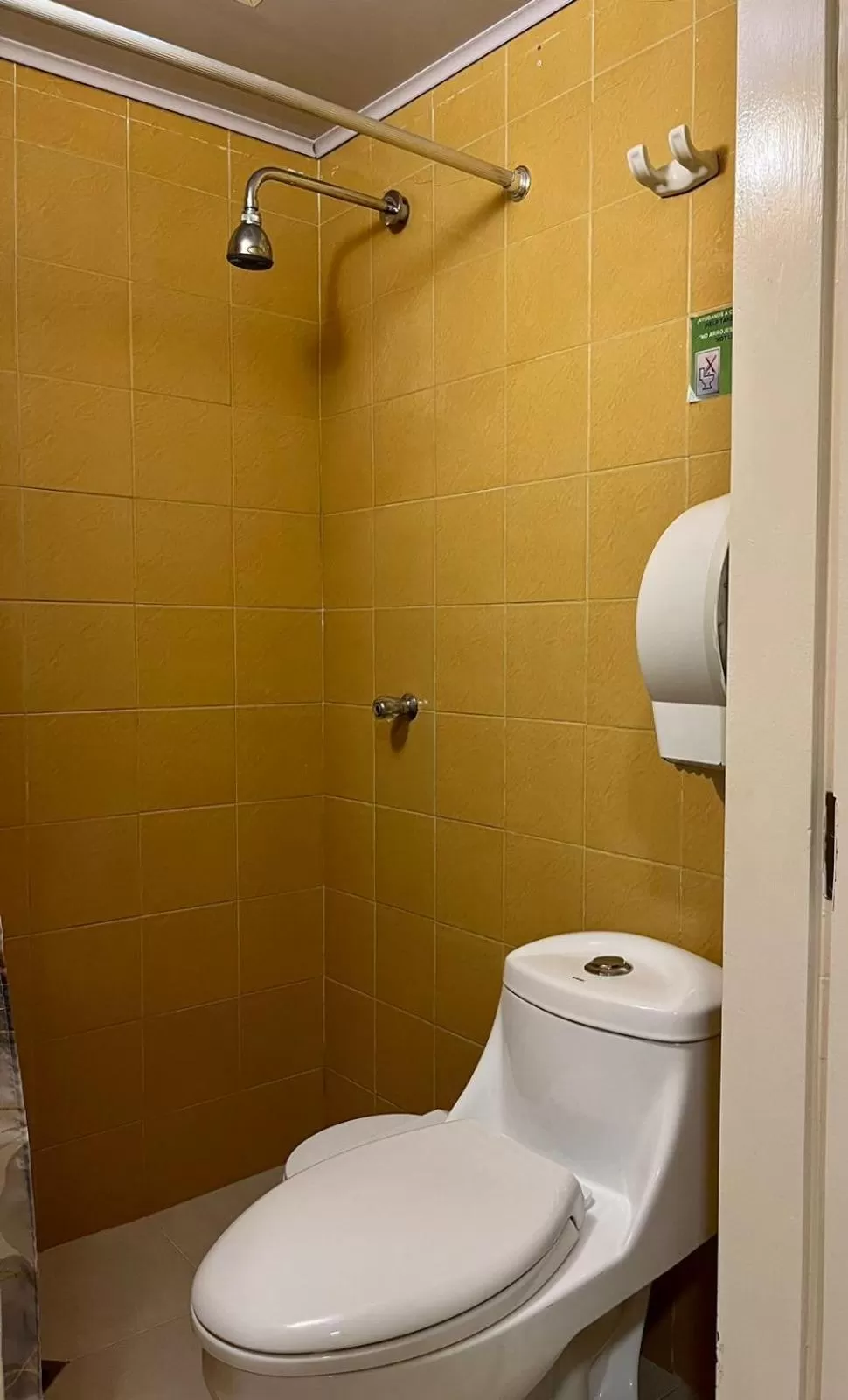 Toilet in Hotel El Viajero Centro