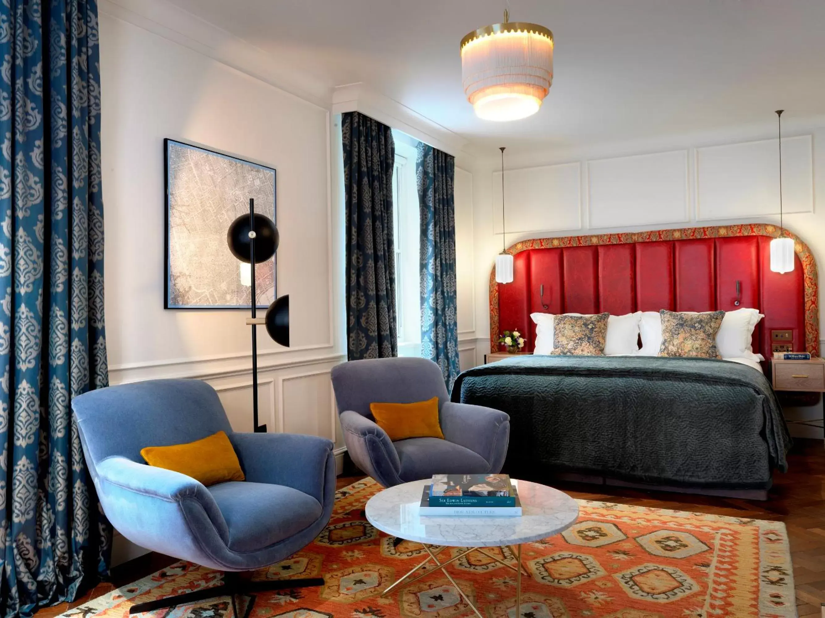Bedroom, Seating Area in The Bloomsbury Hotel
