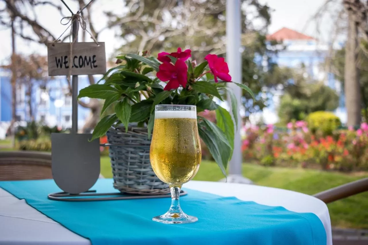 Restaurant/places to eat in Hotel Talisman