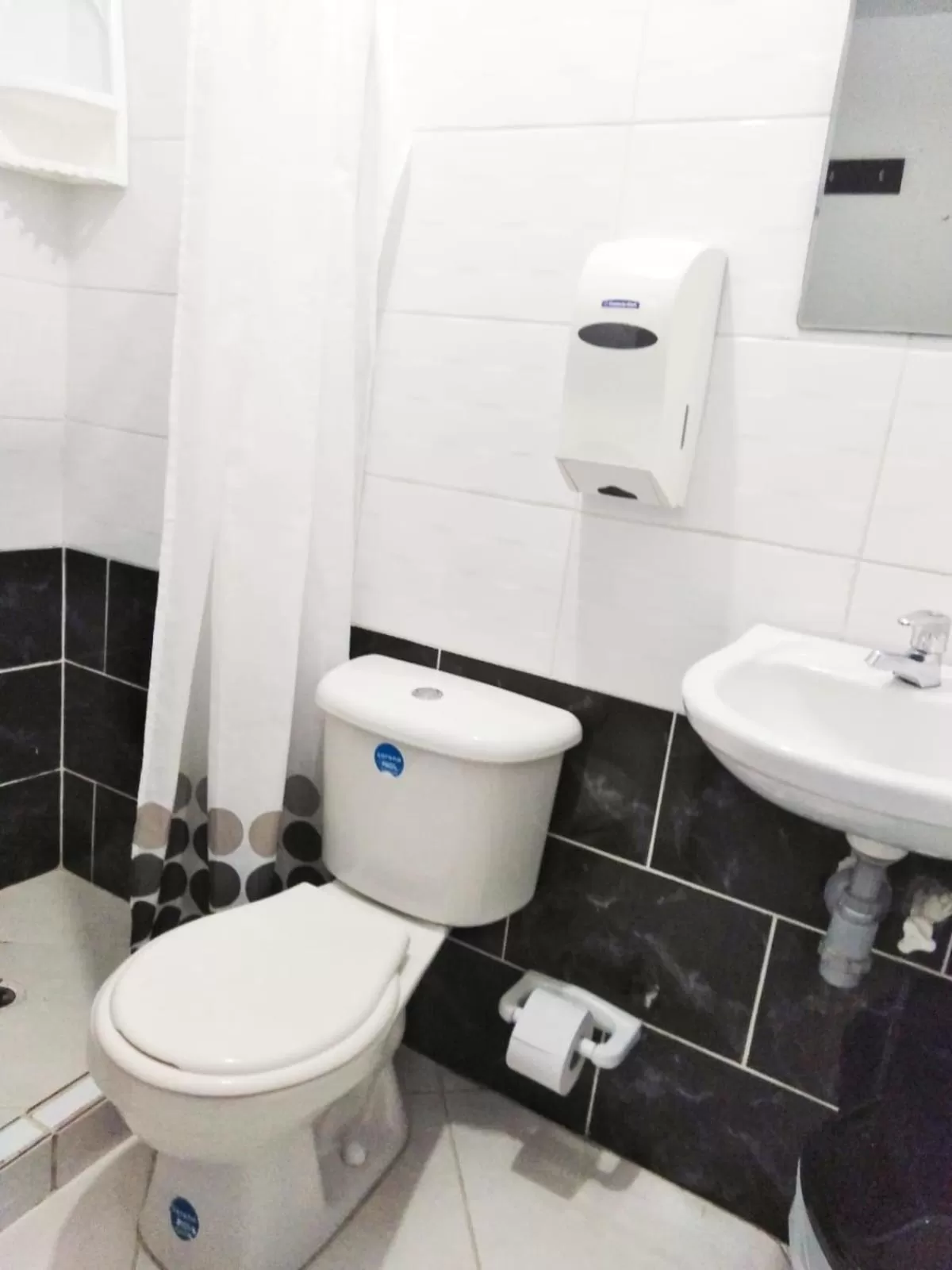 Bathroom in Hotel Miami Beach