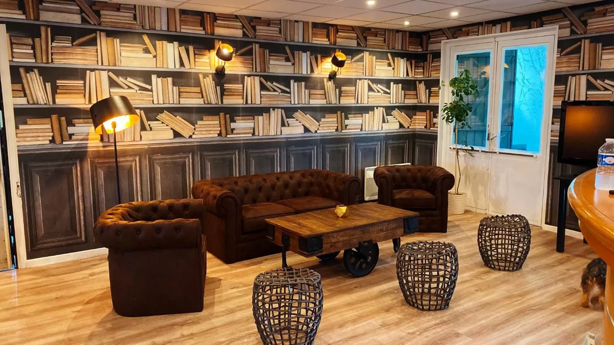 Staff, Seating Area in The Originals City, Hôtel Ambacia, Tours Sud