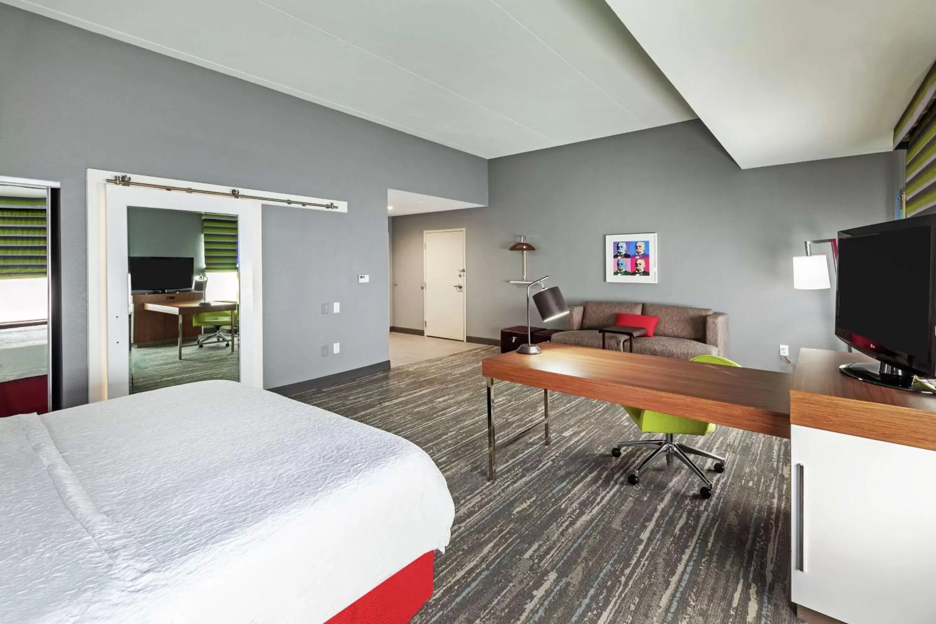 Bedroom in Hampton Inn & Suites Houston-Bush Intercontinental Airport