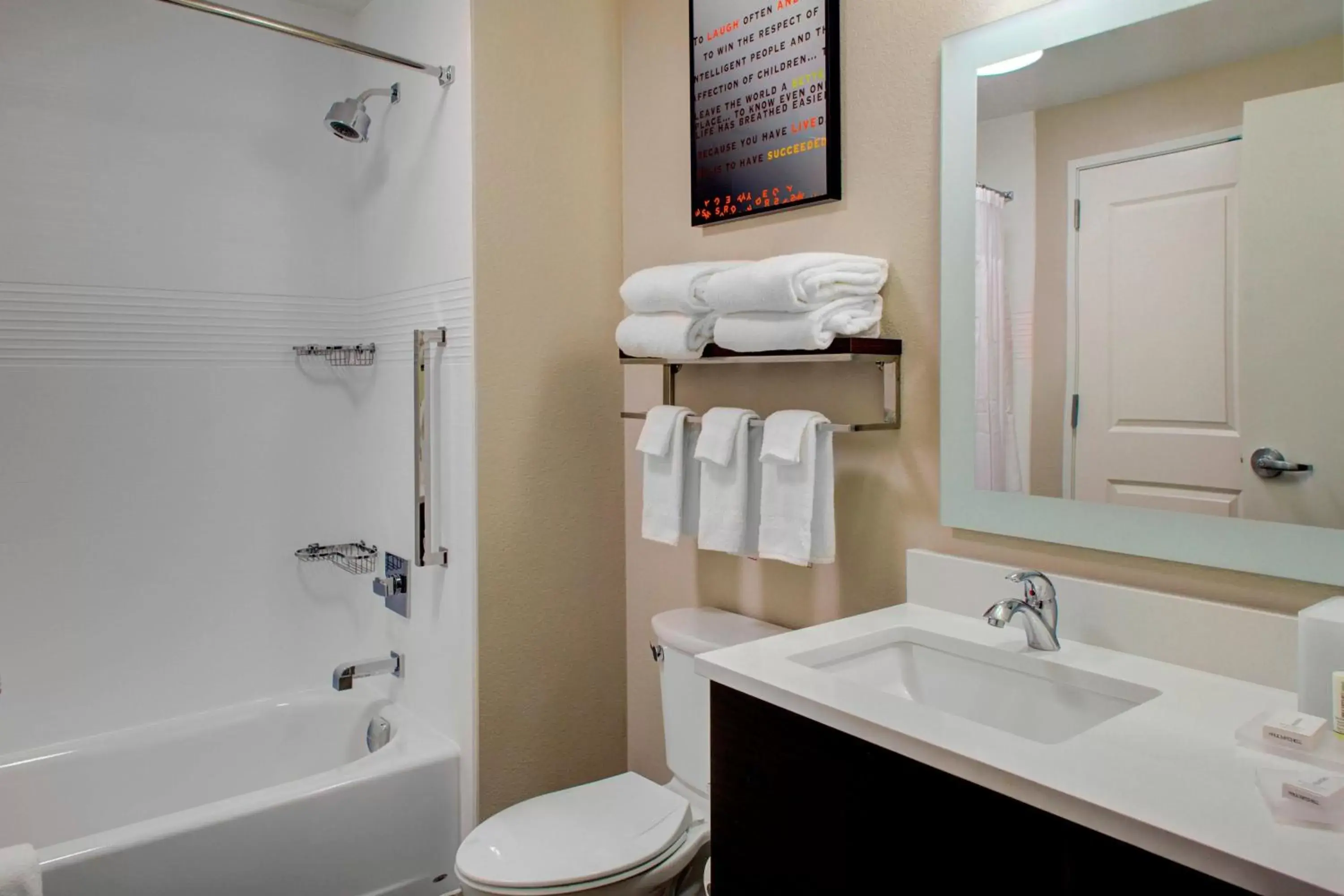 Bathroom in TownePlace Suites by Marriott Phoenix Chandler/Fashion Center