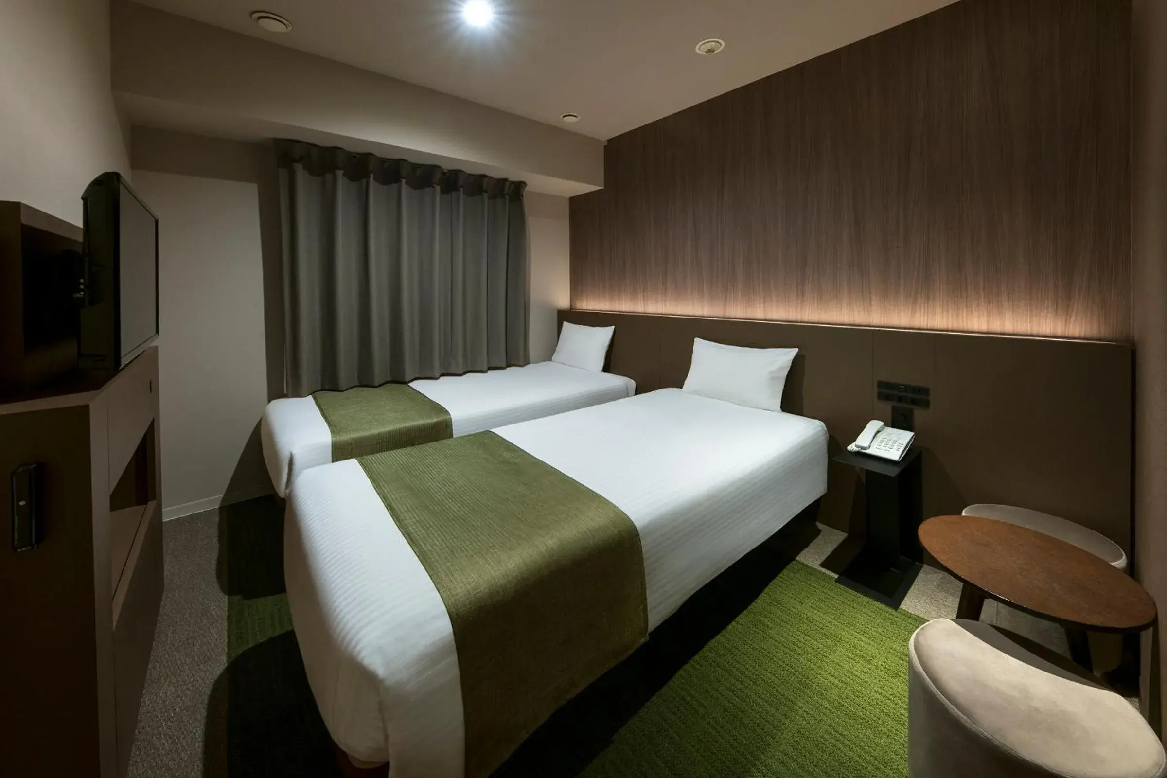 Photo of the whole room, Bed in Hotel Villa Fontaine Kudanshita