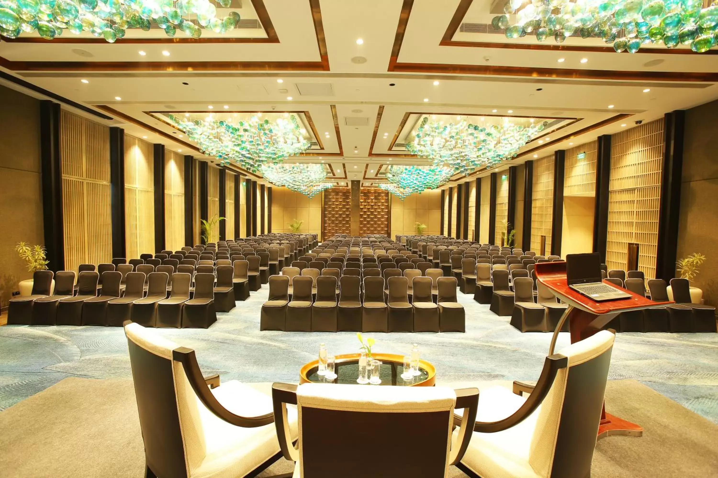 Meeting/conference room in Crowne Plaza New Delhi Mayur Vihar Noida