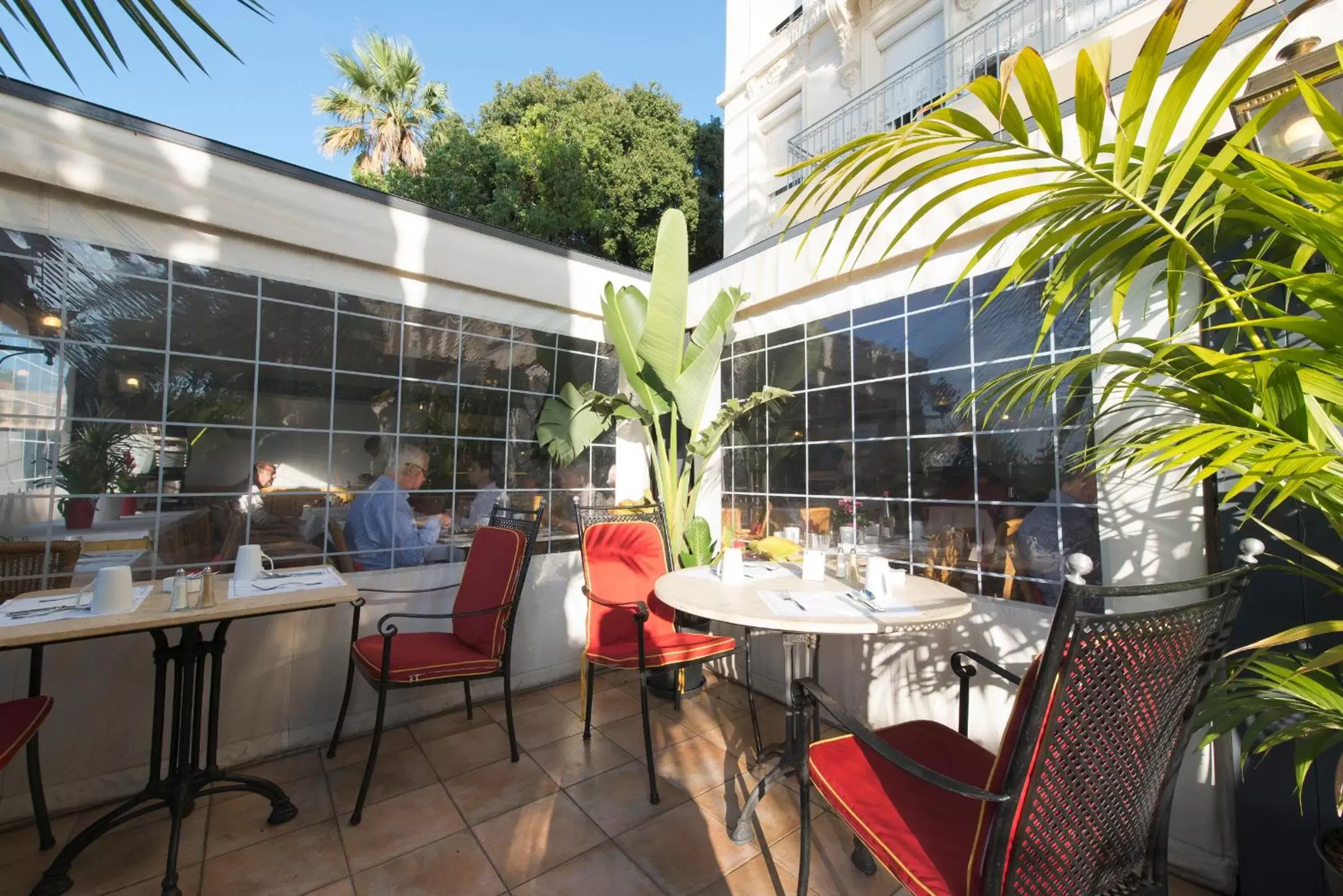 Restaurant/Places to Eat in Hôtel West End Promenade
