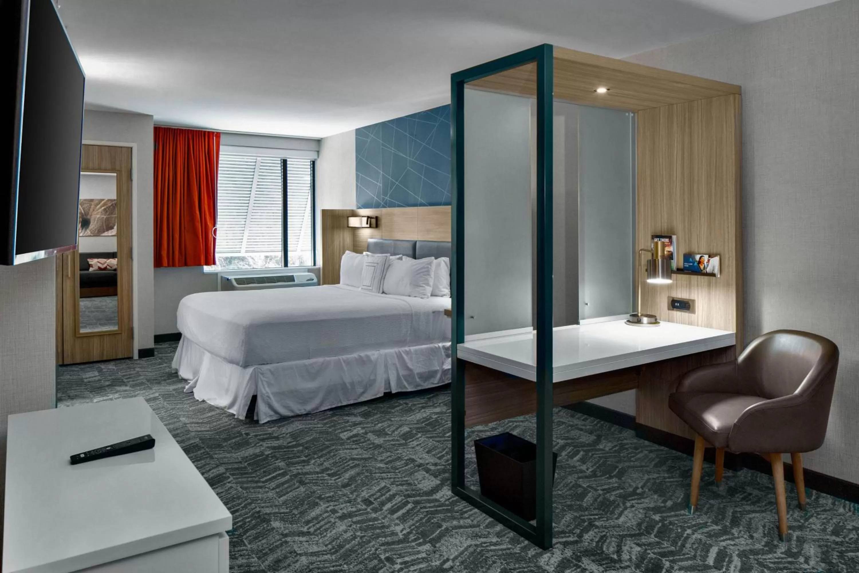 Bedroom, Bed in SpringHill Suites Hilton Head Island