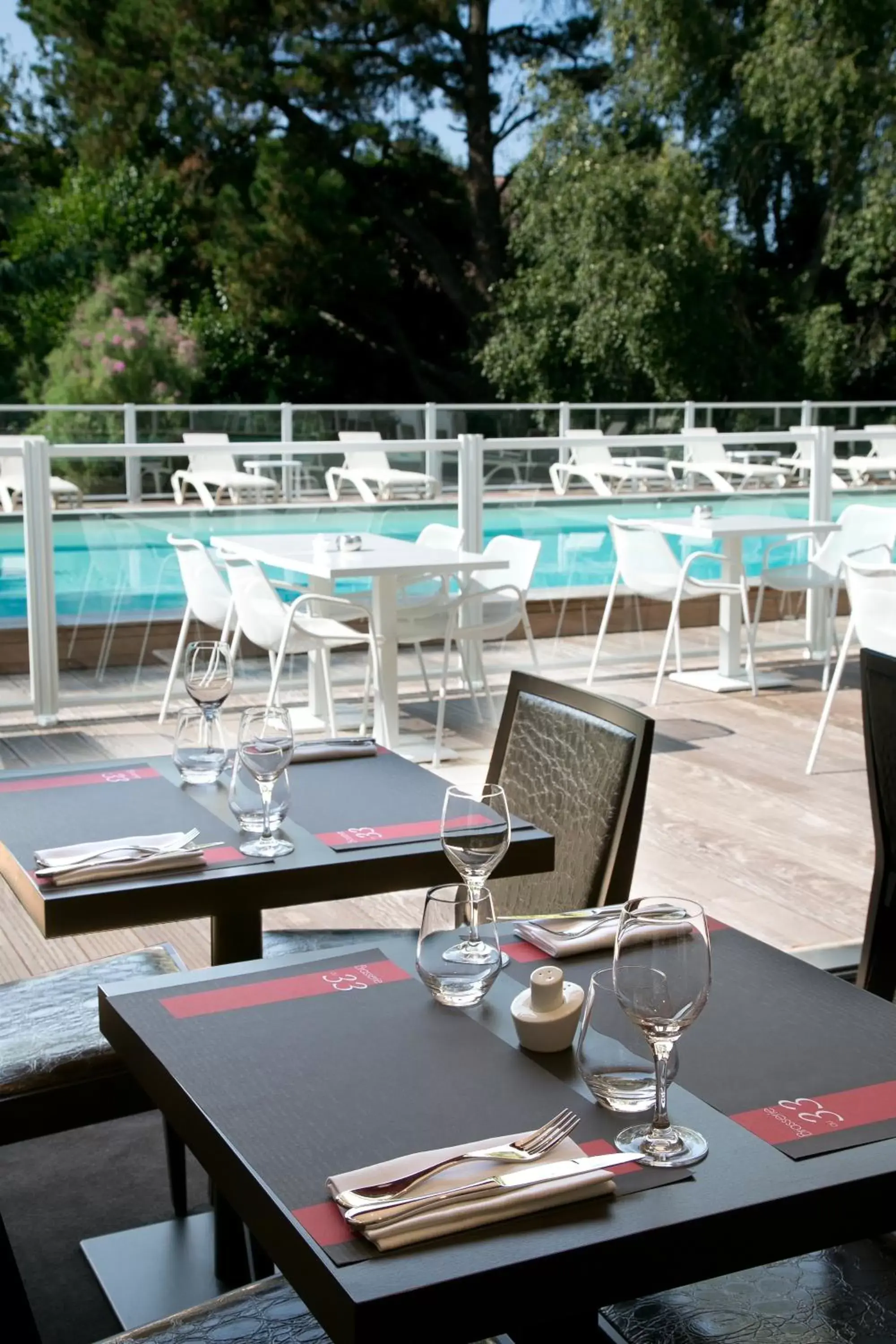 Restaurant/Places to Eat in Mercure Bordeaux Lac