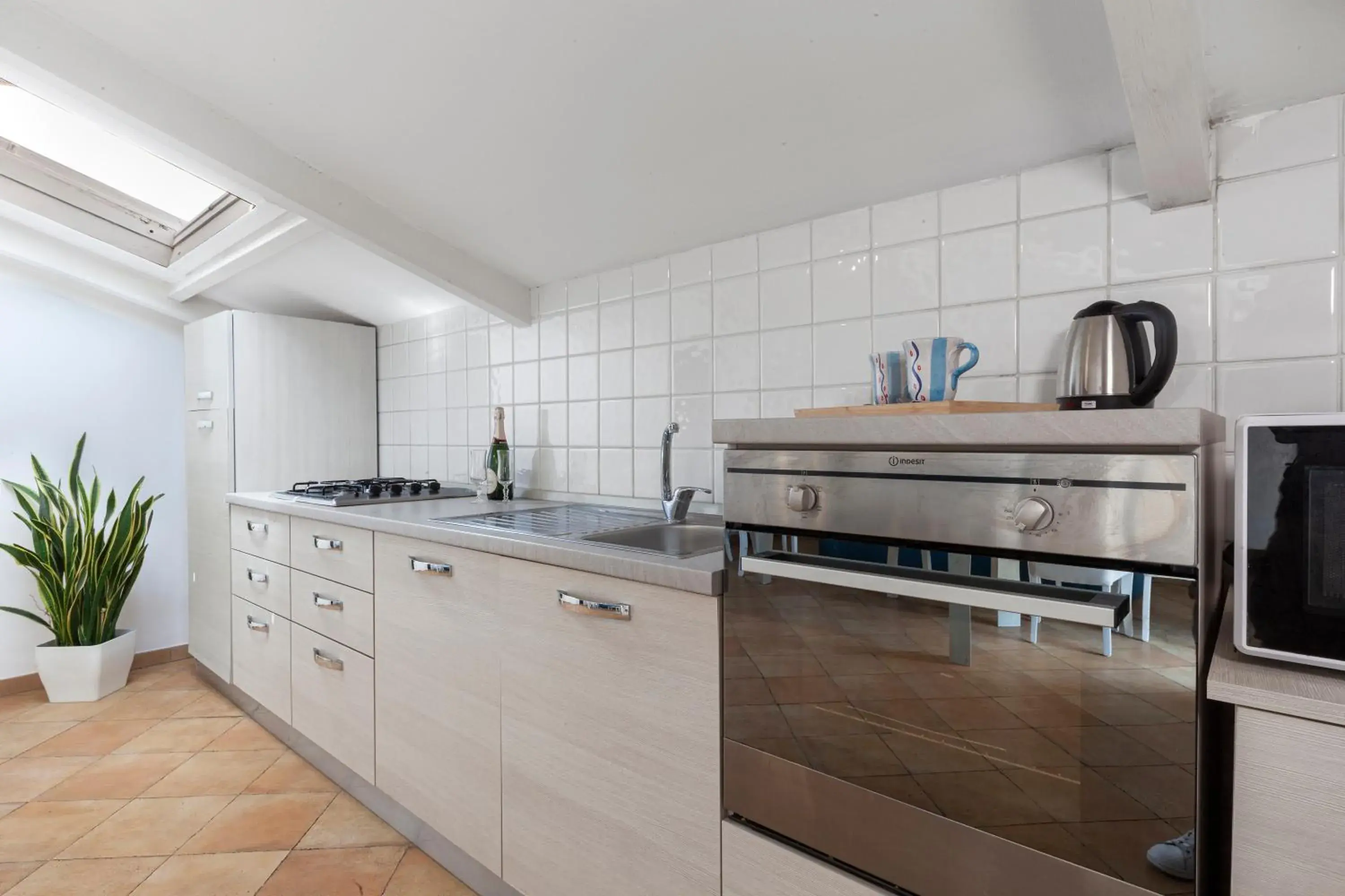 Kitchen or kitchenette, Kitchen/Kitchenette in Tasso Suites