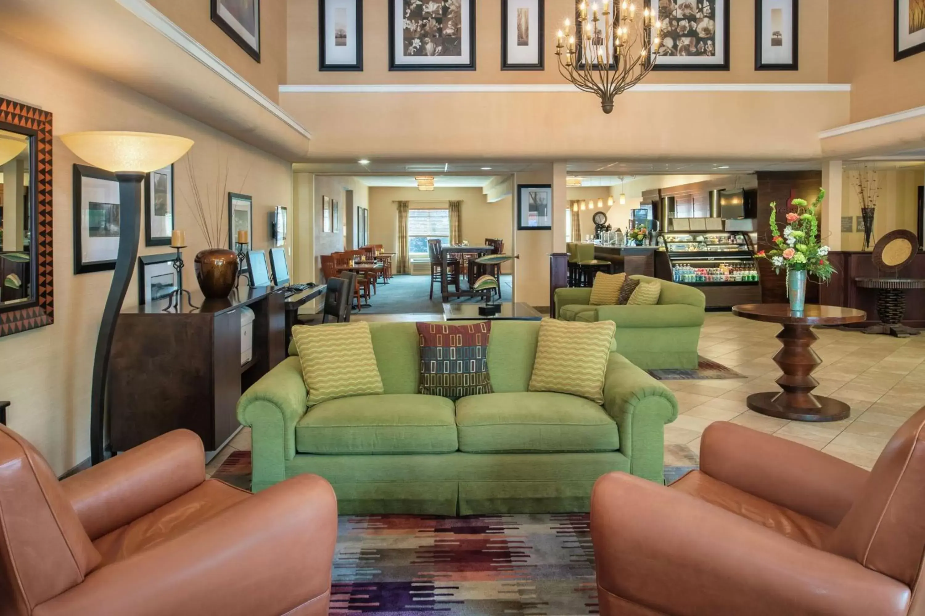 Lobby or reception, Lobby/Reception in DoubleTree by Hilton Portland - Beaverton