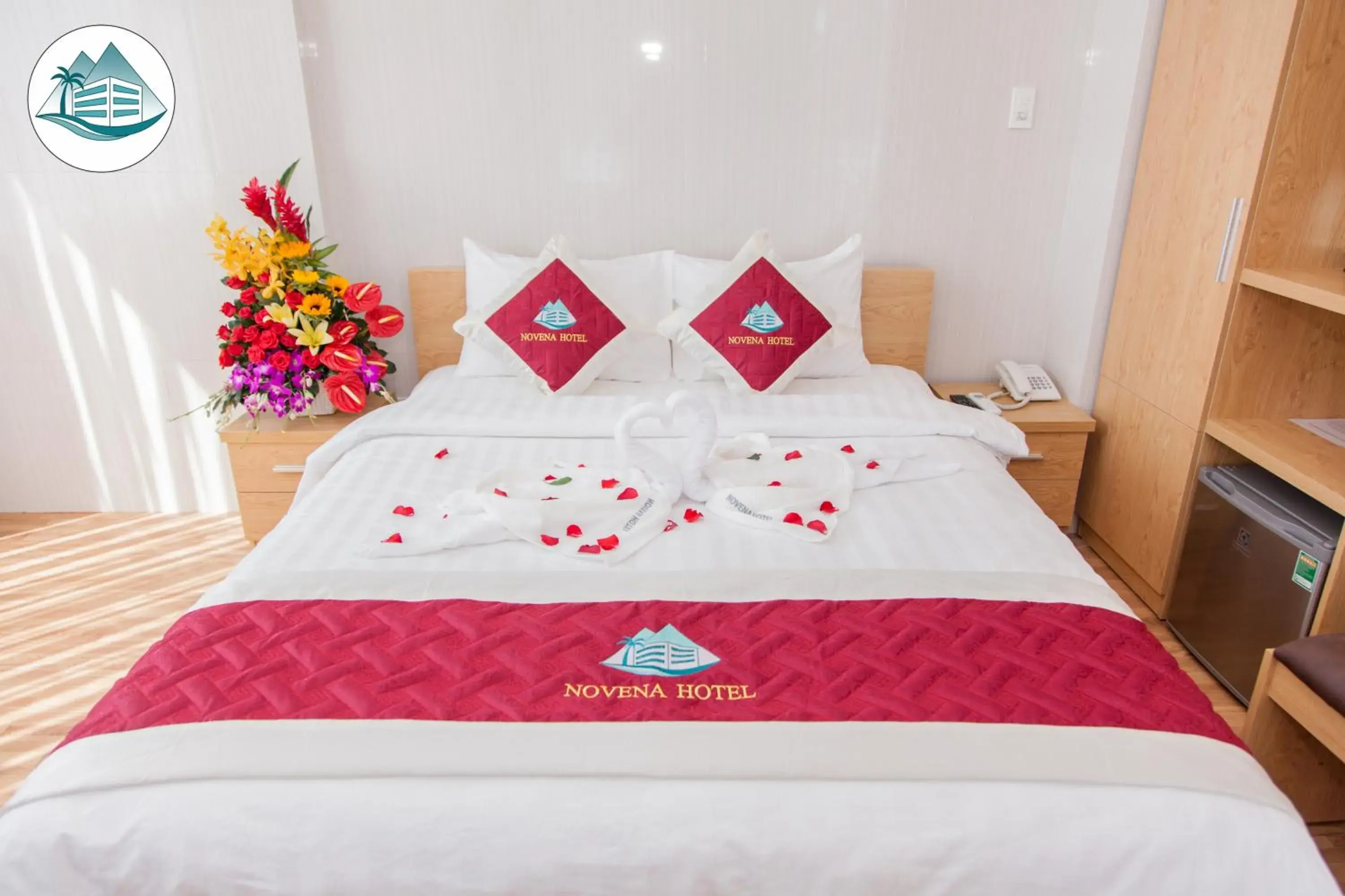 Bed in NOVENA HOTEL