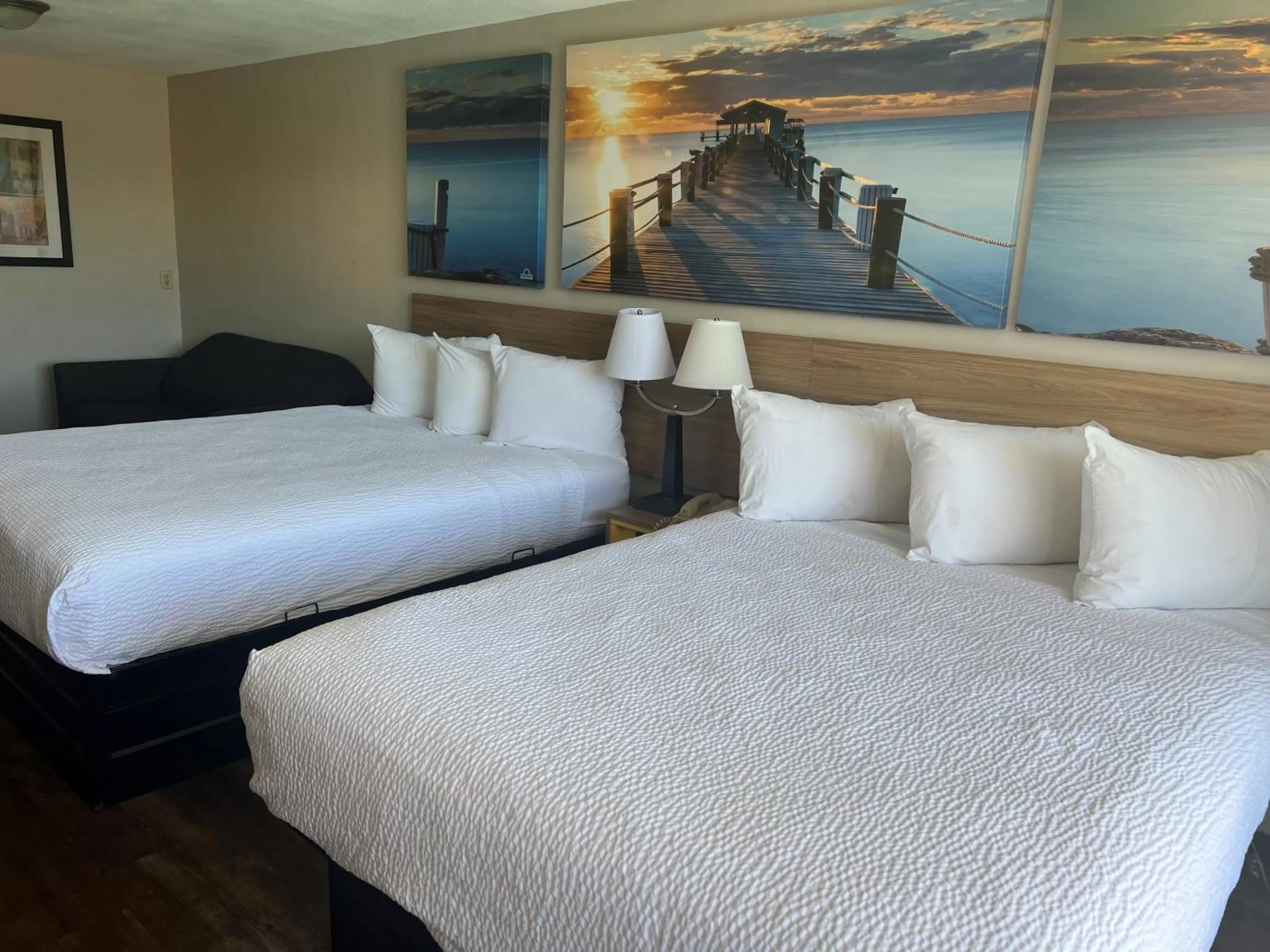 Bedroom, Bed in Days Inn by Wyndham St. Petersburg Central