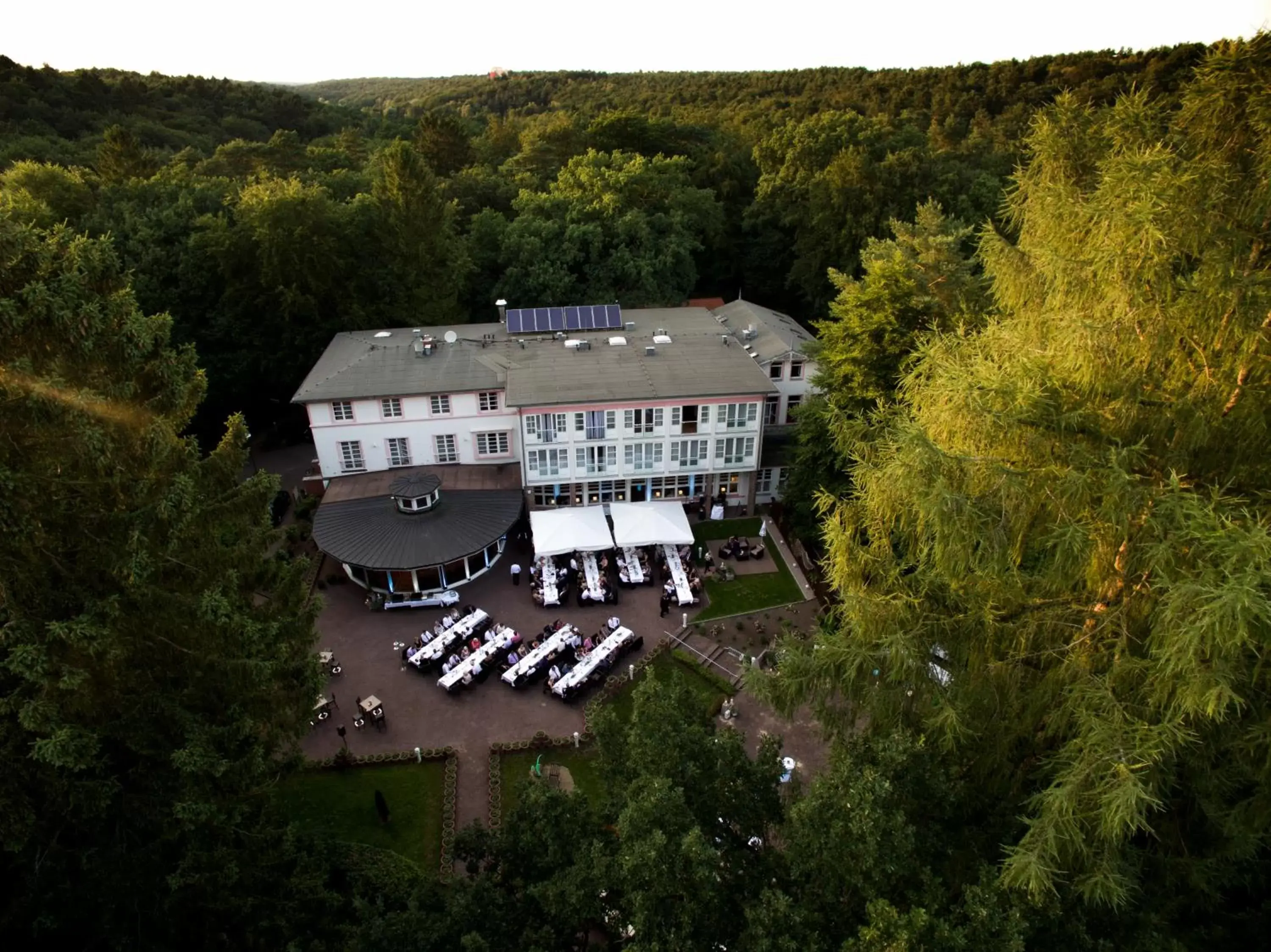 Bird's eye view, Bird's-eye View in Hotel Waldhalle