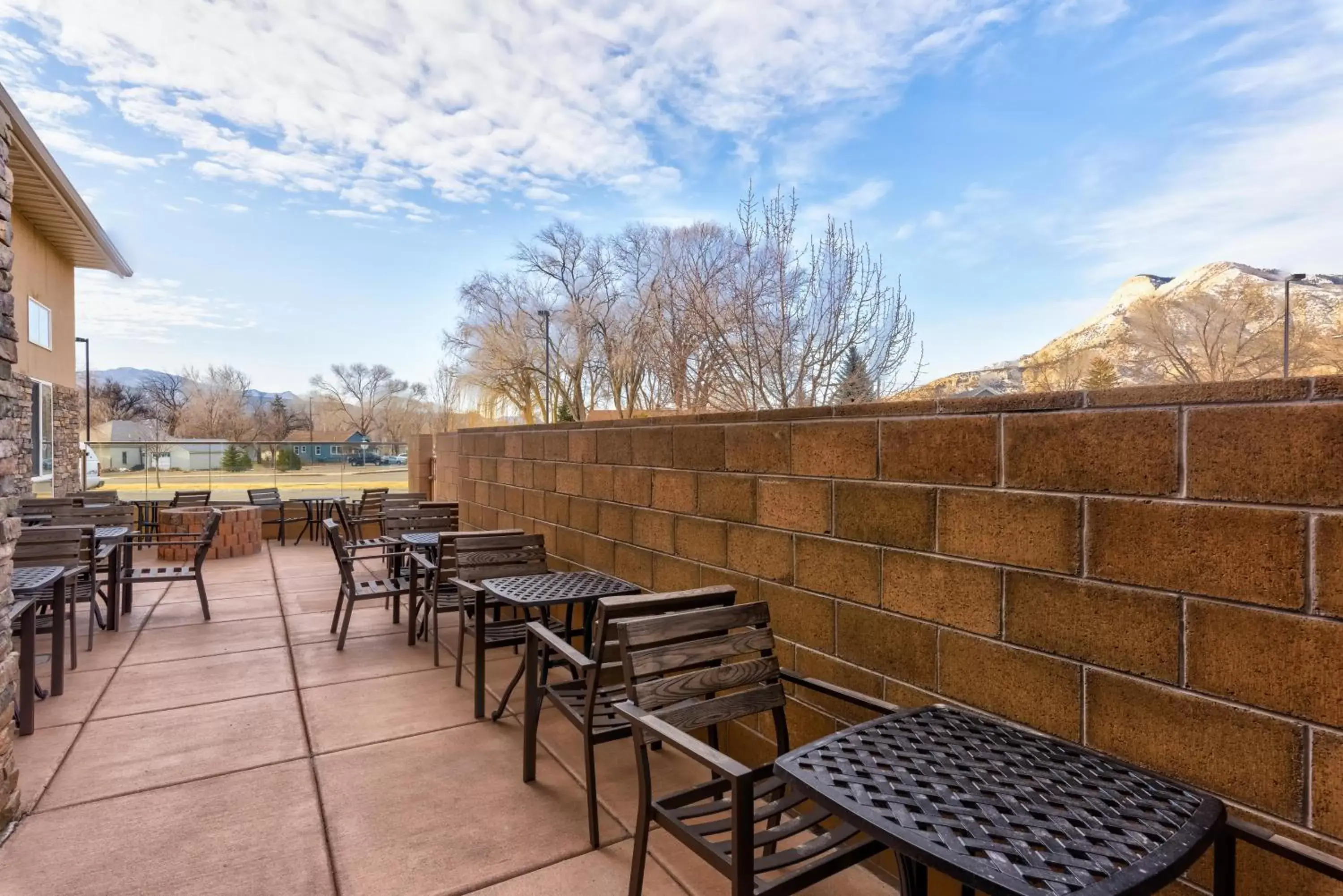 Restaurant/places to eat in Grand Vista Hotel Parachute Restaurant/places to eat in Grand Vista Hotel Parachute