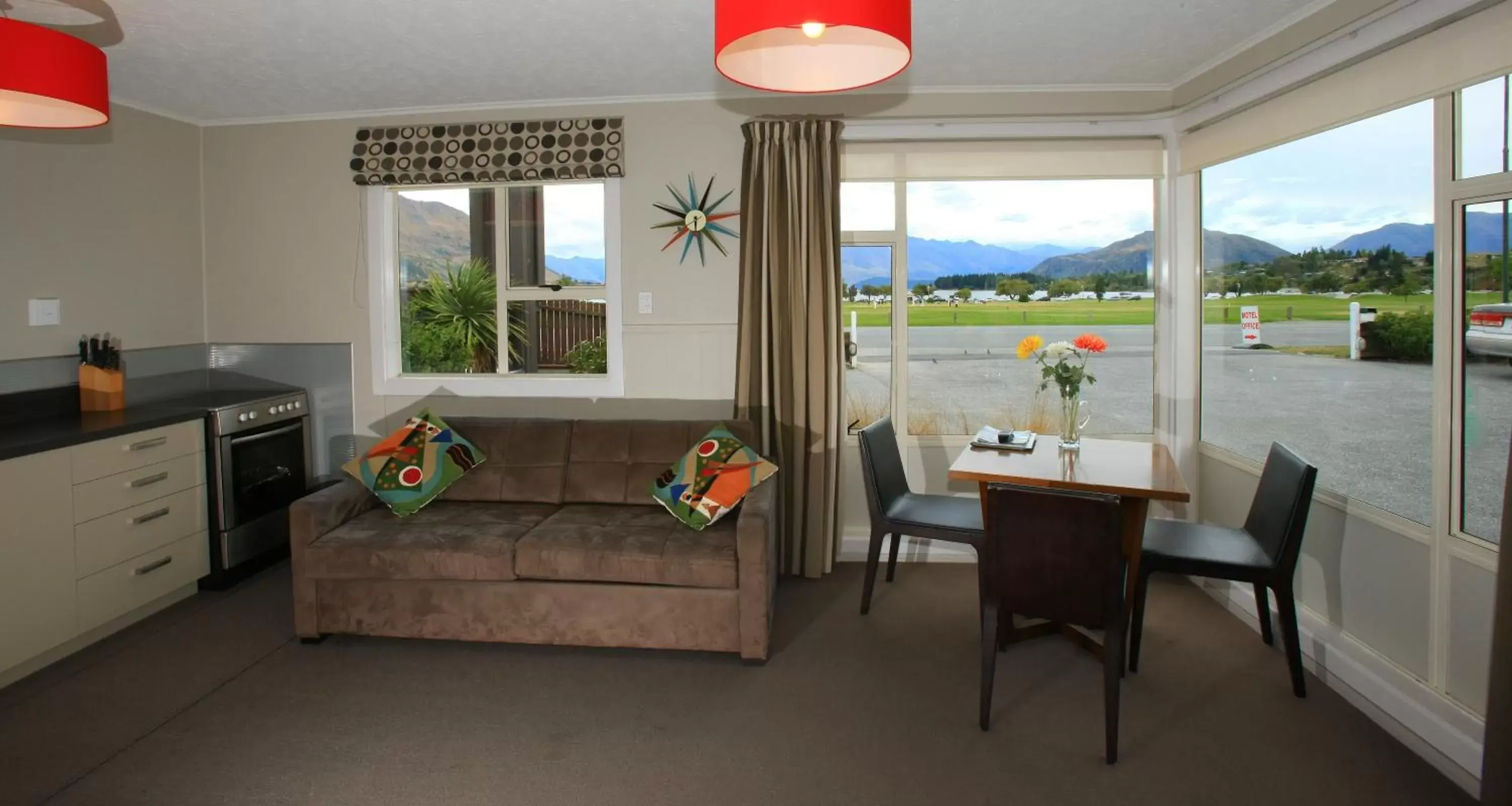 Living room in Wanaka View Motel