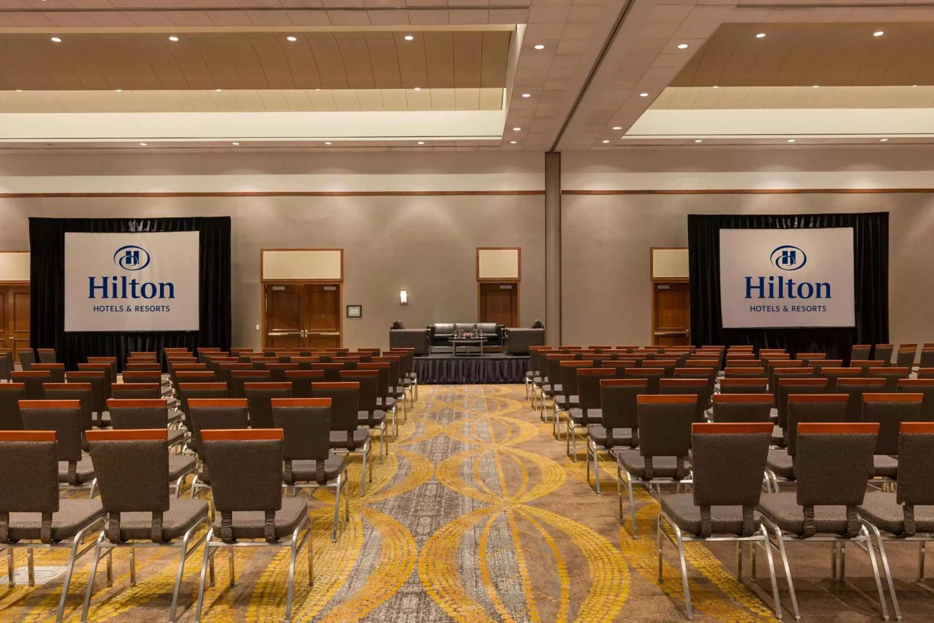 Meeting/conference room in Hilton Baltimore BWI Airport