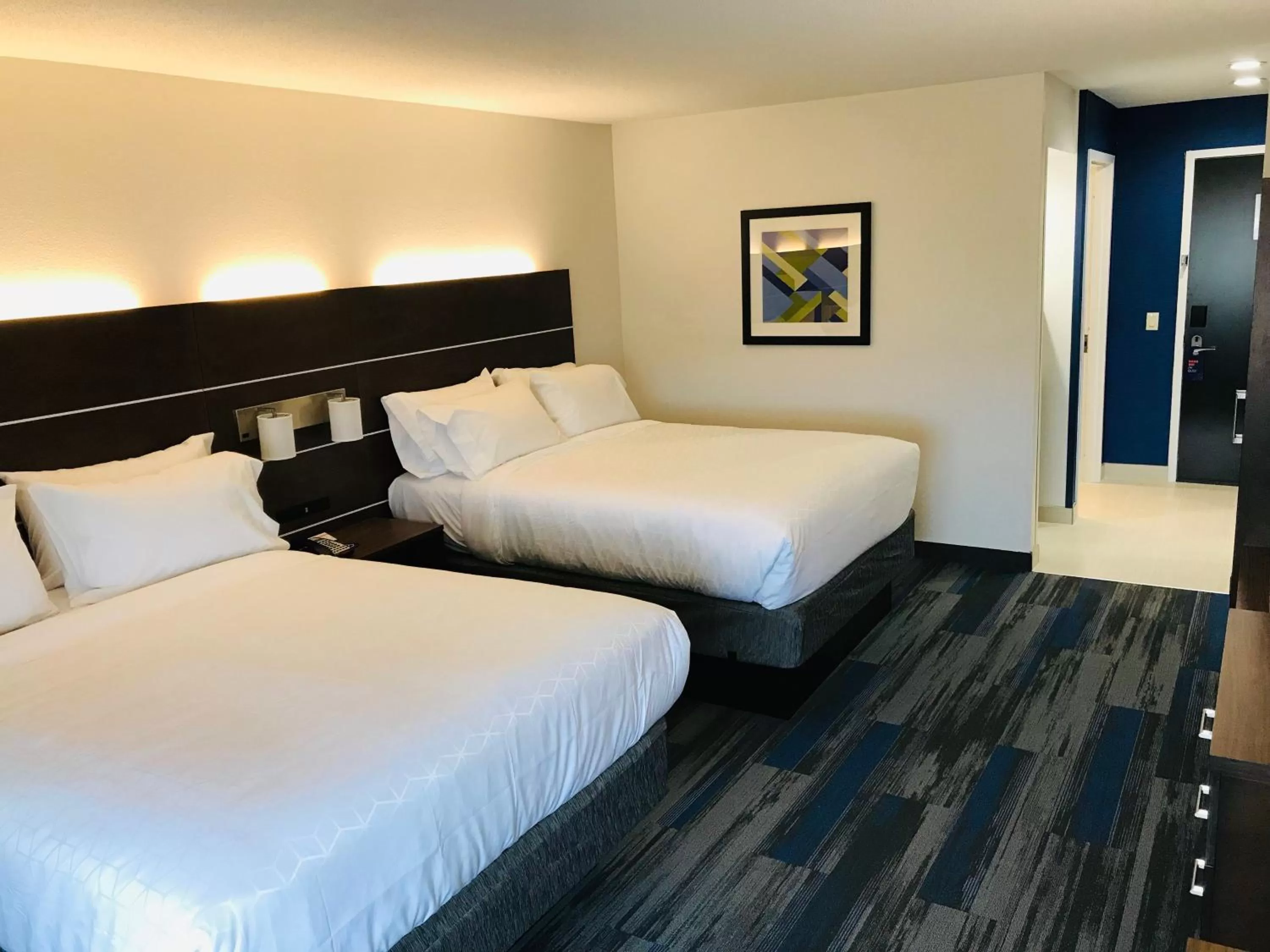 Photo of the whole room, Bed in Holiday Inn Express Fishkill-Mid Hudson Valley by IHG