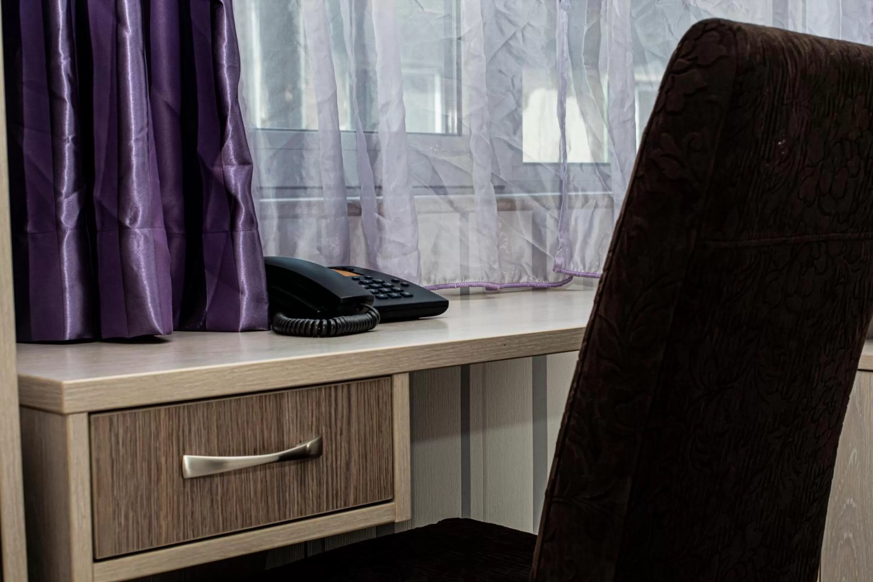 Double Room with Two Single Beds - Non-Smoking in Best Western Art Plaza Hotel