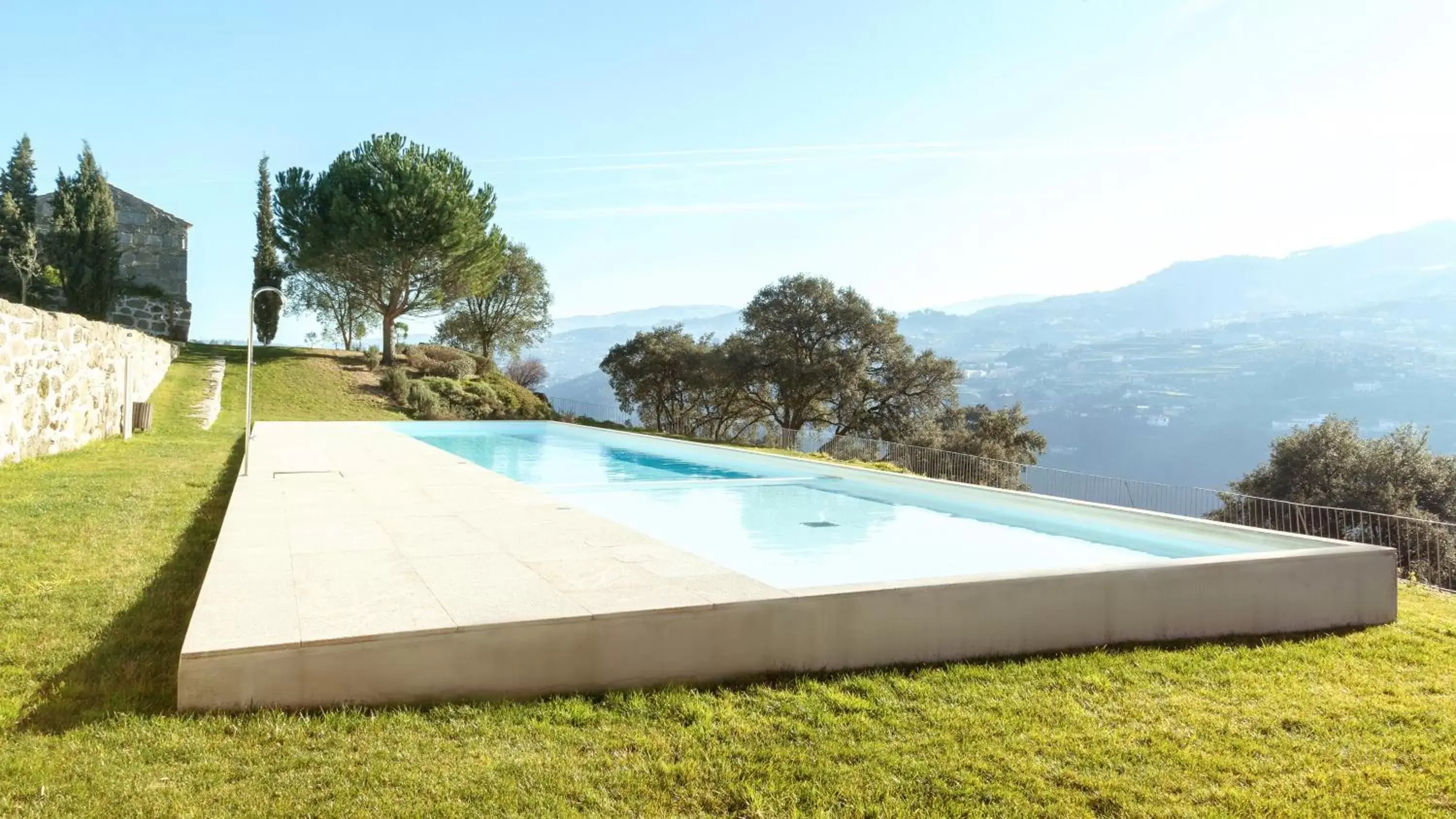 Swimming Pool in Douro Palace Hotel Resort & SPA