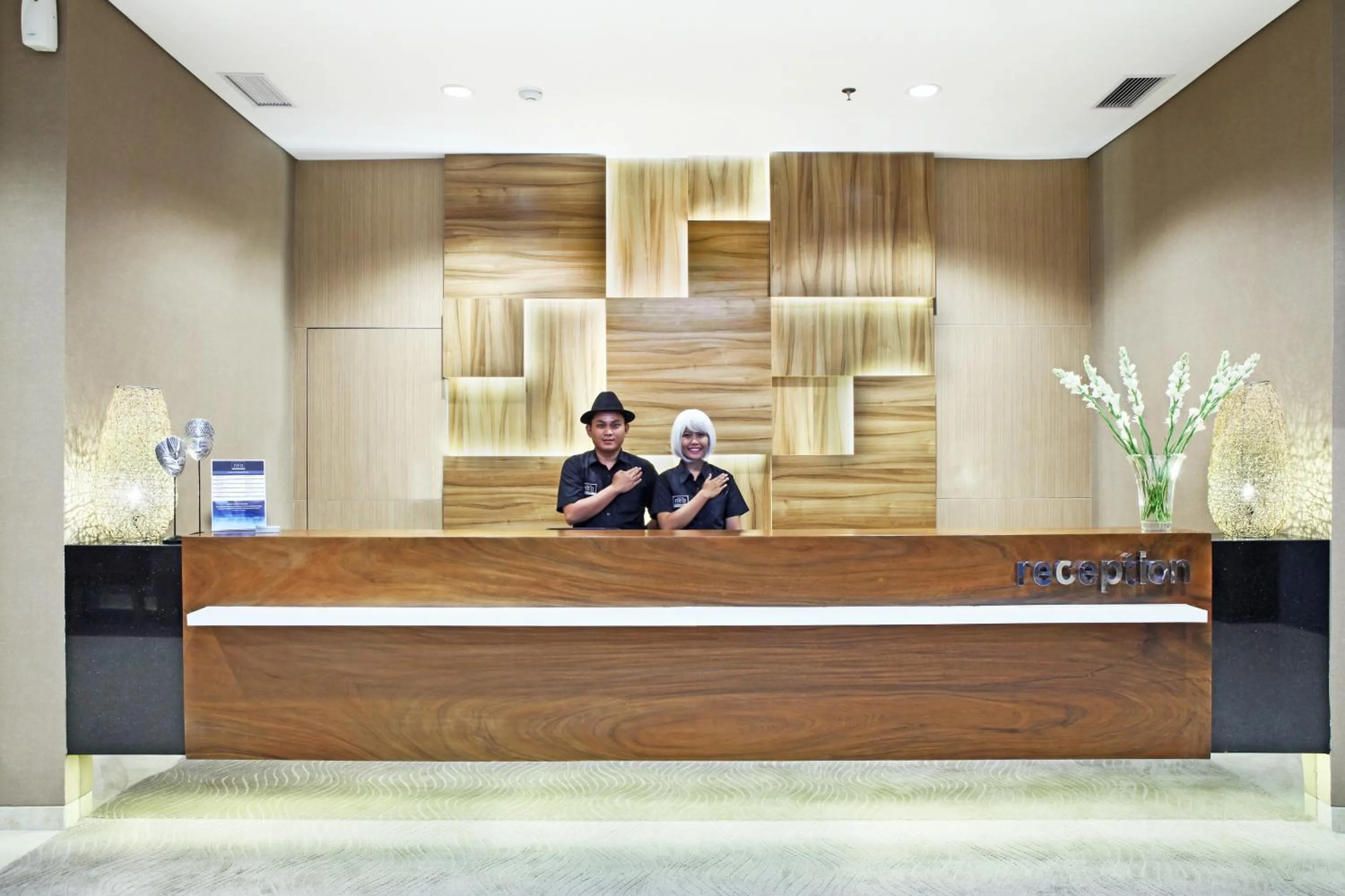 Lobby or reception in Hotel NEO Cirebon by ASTON