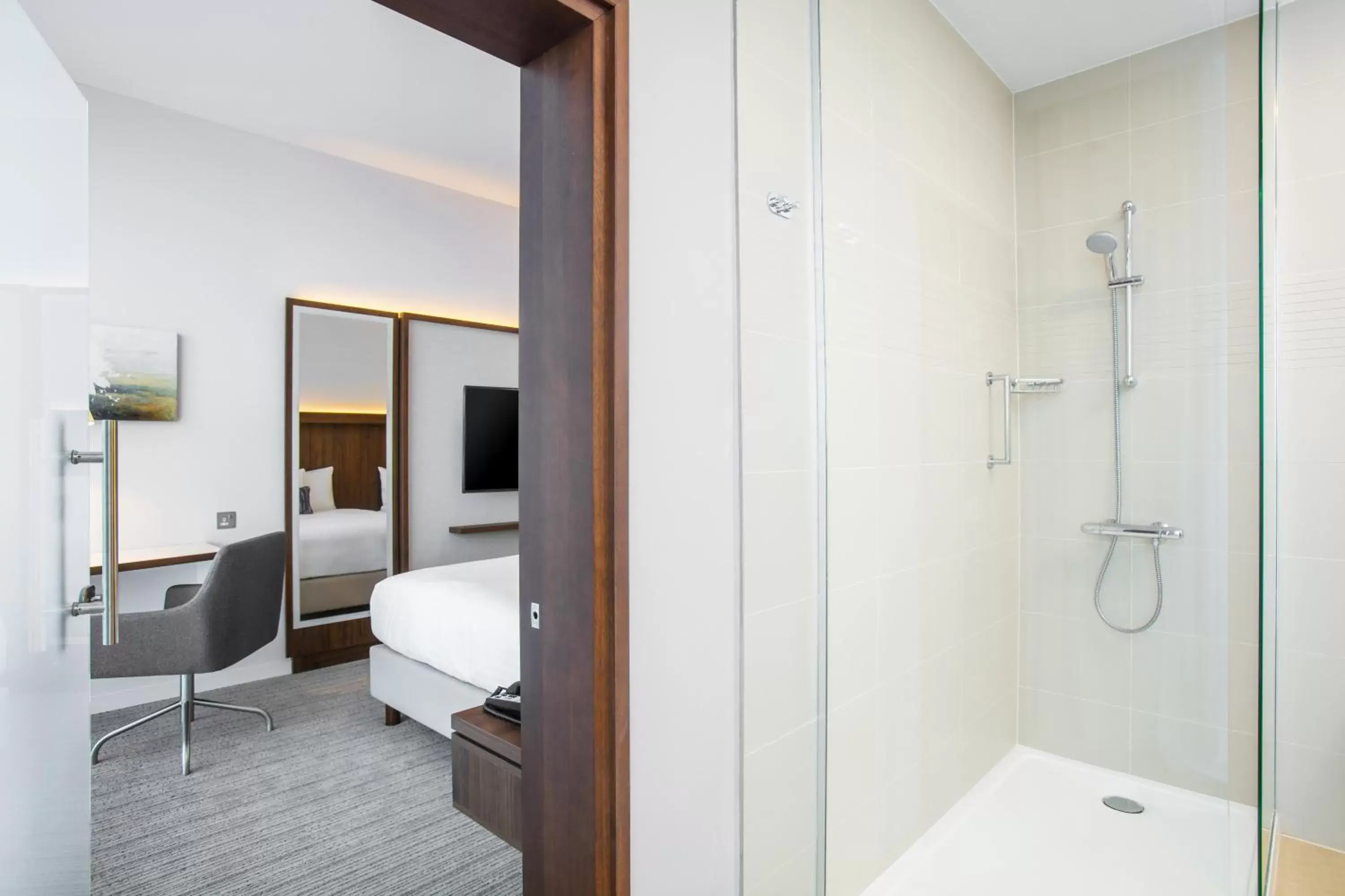 Bathroom in Courtyard by Marriott Edinburgh West