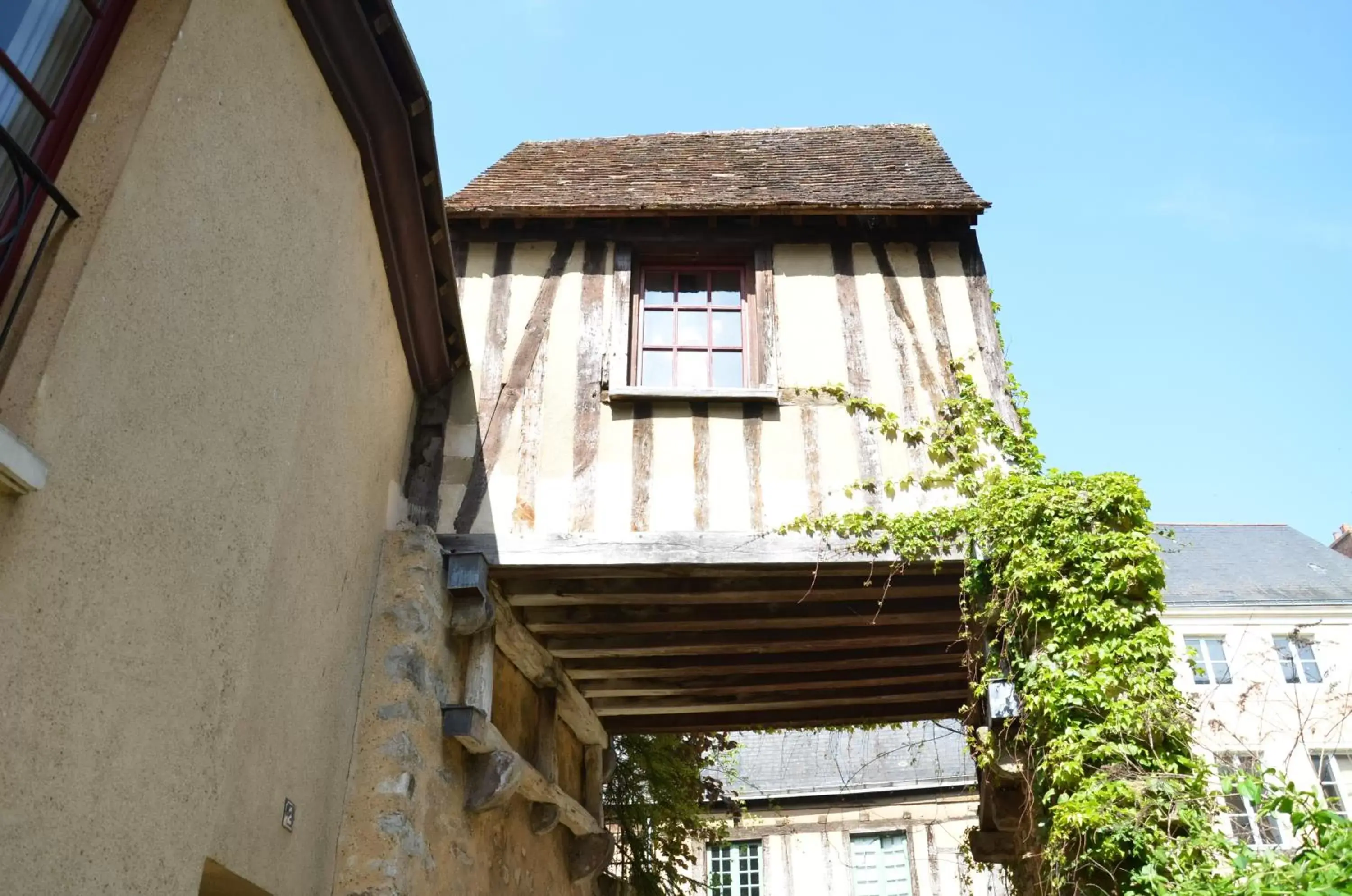 Nearby landmark, Property Building in Eklo Hotels Le Mans