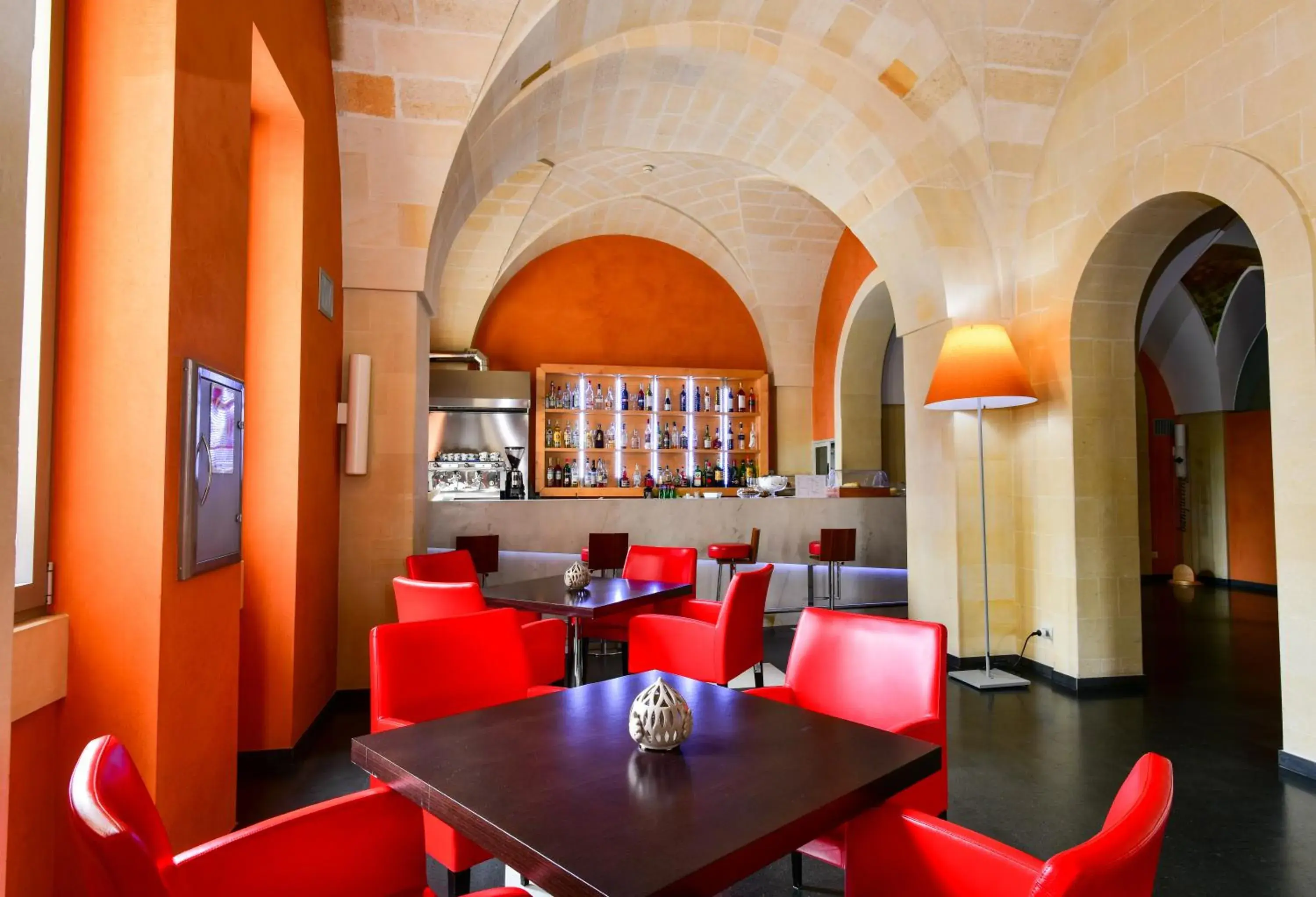 Lounge or bar in Arthotel & Park Lecce Lounge or bar in Arthotel & Park Lecce
