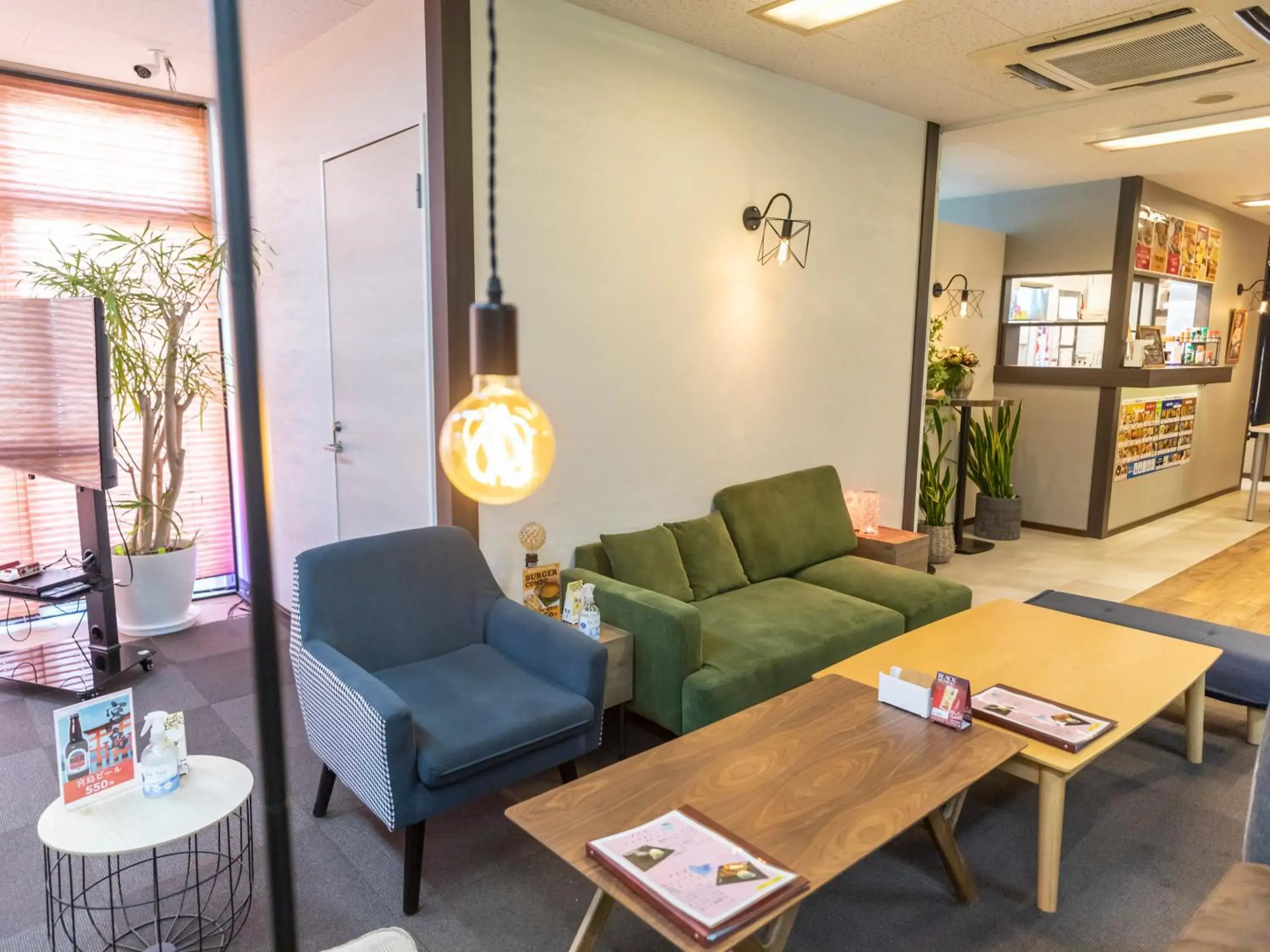 Seating Area in Omotenashi Hostel Miyajima