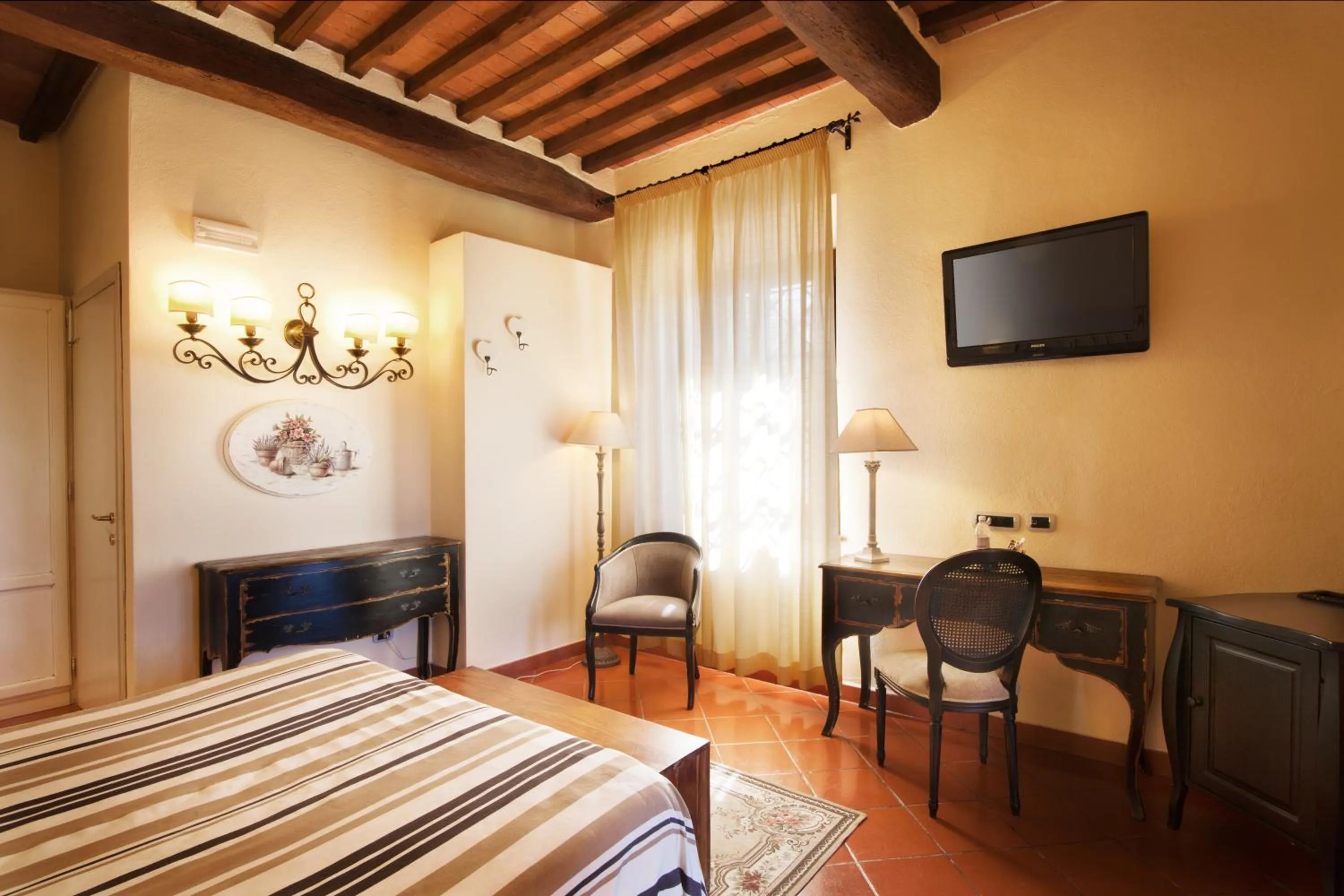 Photo of the whole room, Bed in Calidario Terme Etrusche