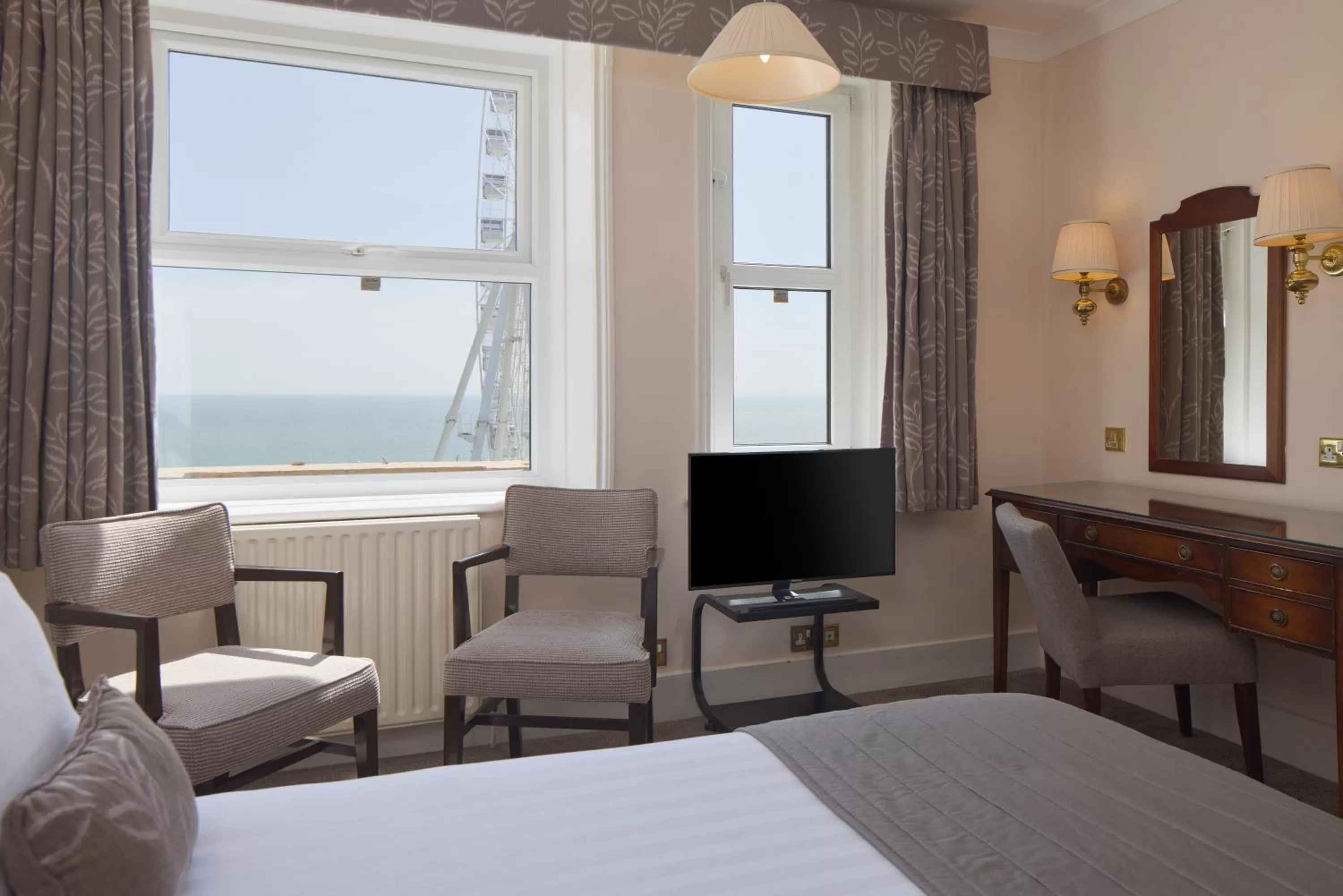 Bedroom, Bed in The Lansdowne, Eastbourne