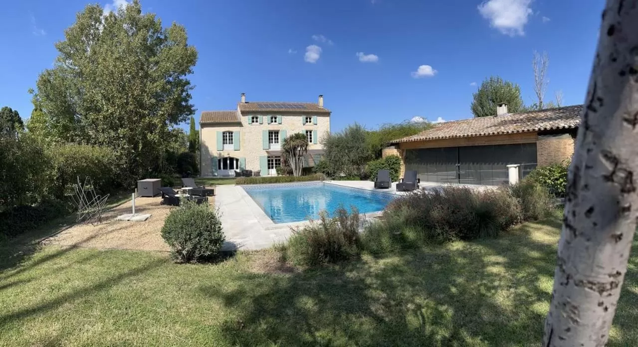 Property building, Swimming Pool in Mas Allard